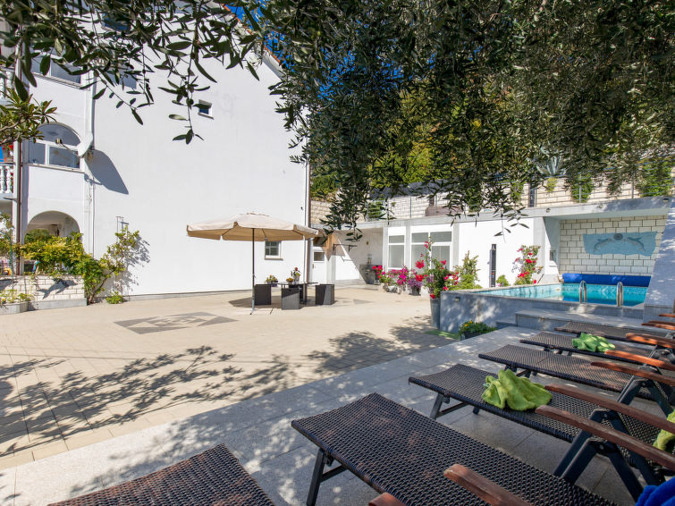 Search and Stay, undefined in undefined. Gallery position 2