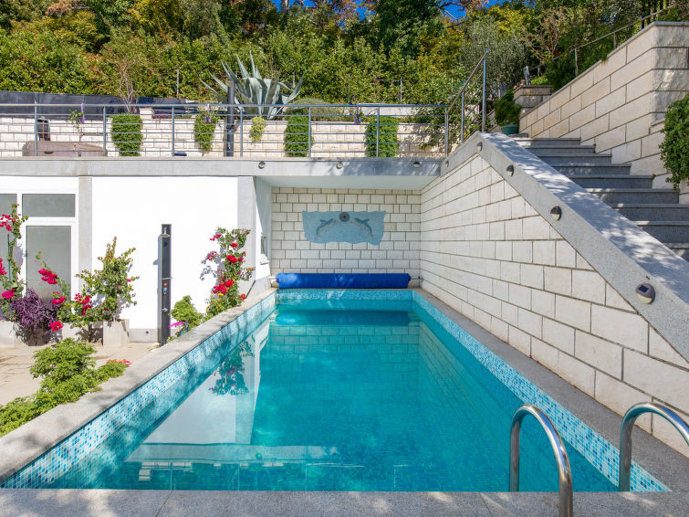 Search and Stay, undefined in undefined. Gallery position 0