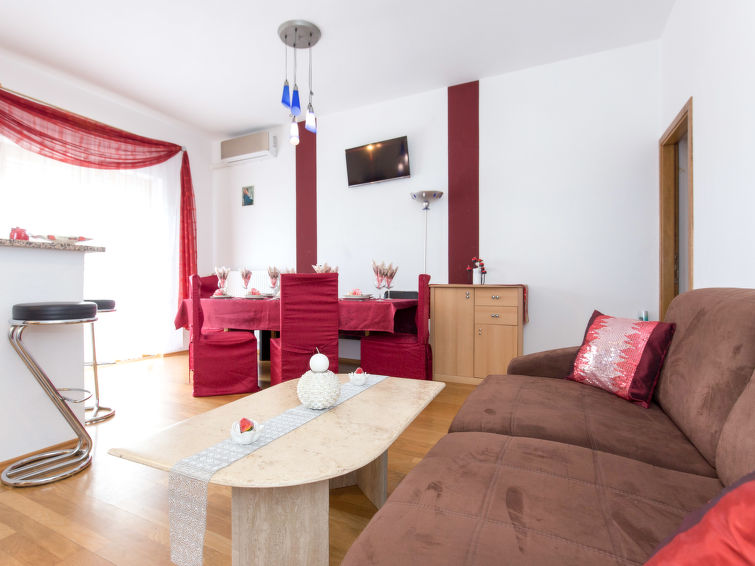 Search and Stay, undefined in undefined. Gallery position 3