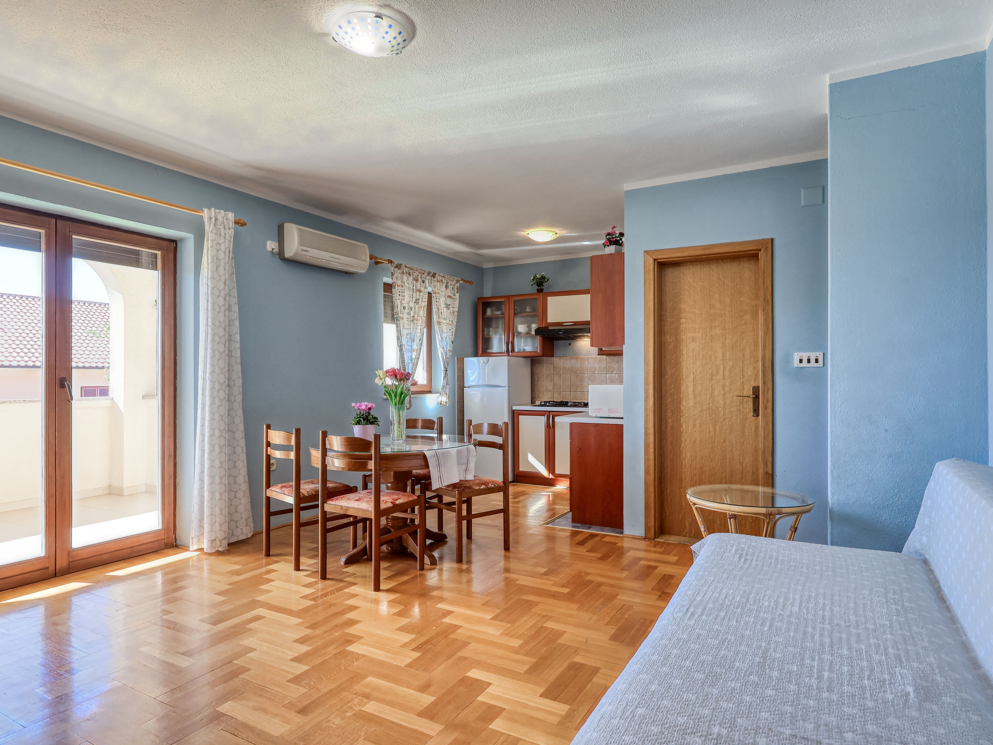 Appartement Nikol – Cuisine et coin repas, photo 4 sur 23