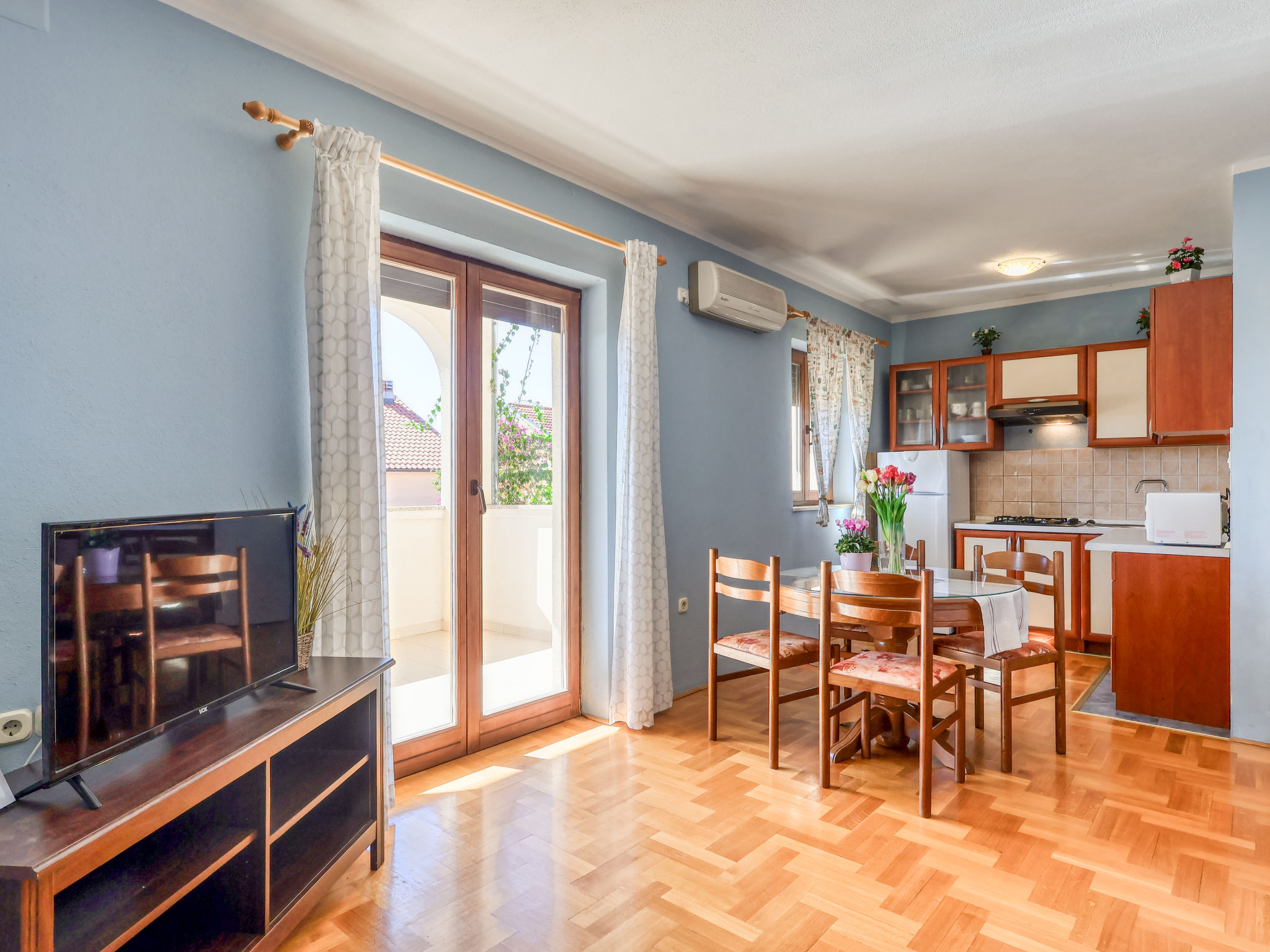 Appartement Nikol – Cuisine et coin repas, photo 6 sur 23