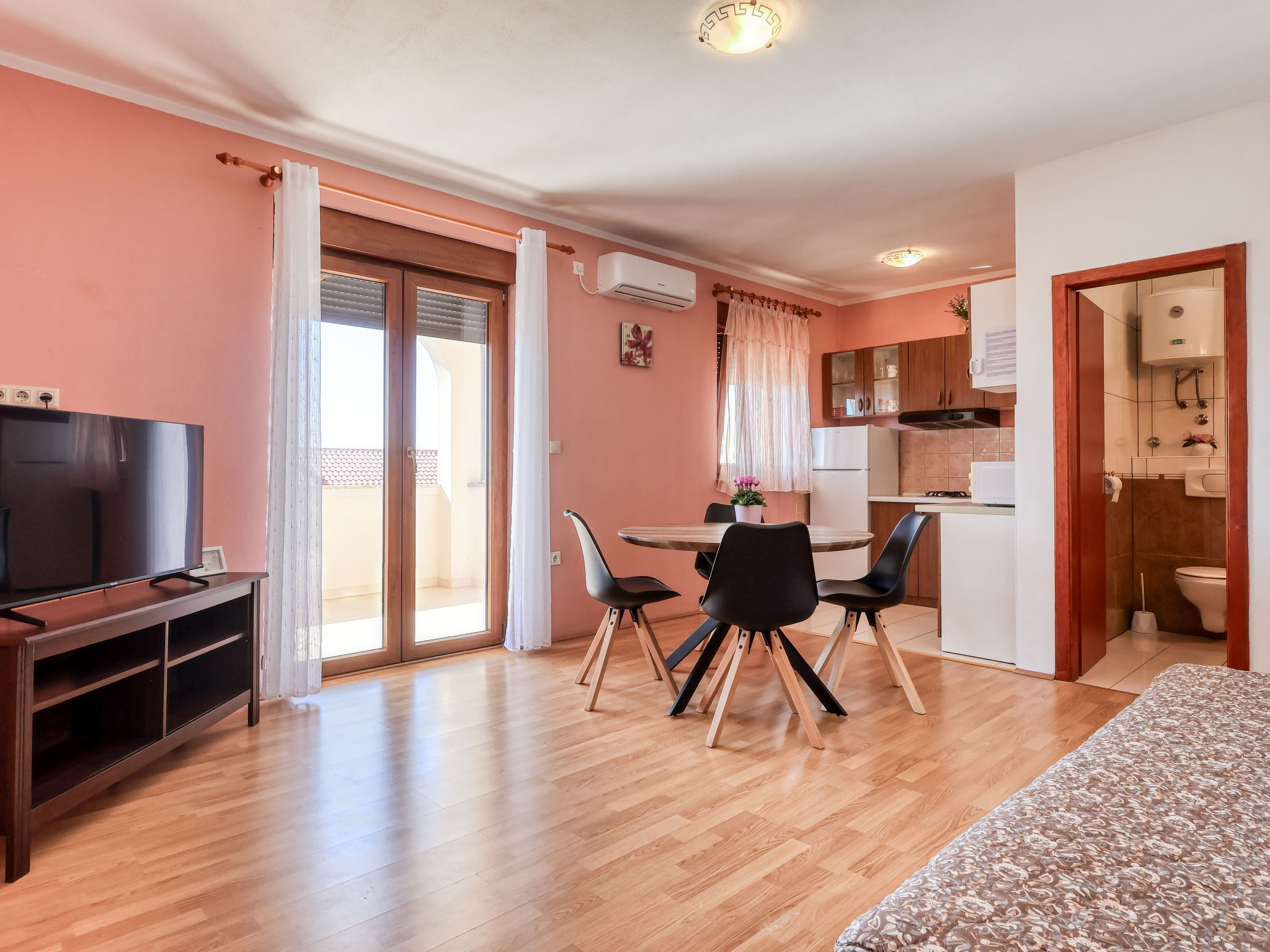 Appartement Nikol – Cuisine et coin repas, photo 4 sur 24