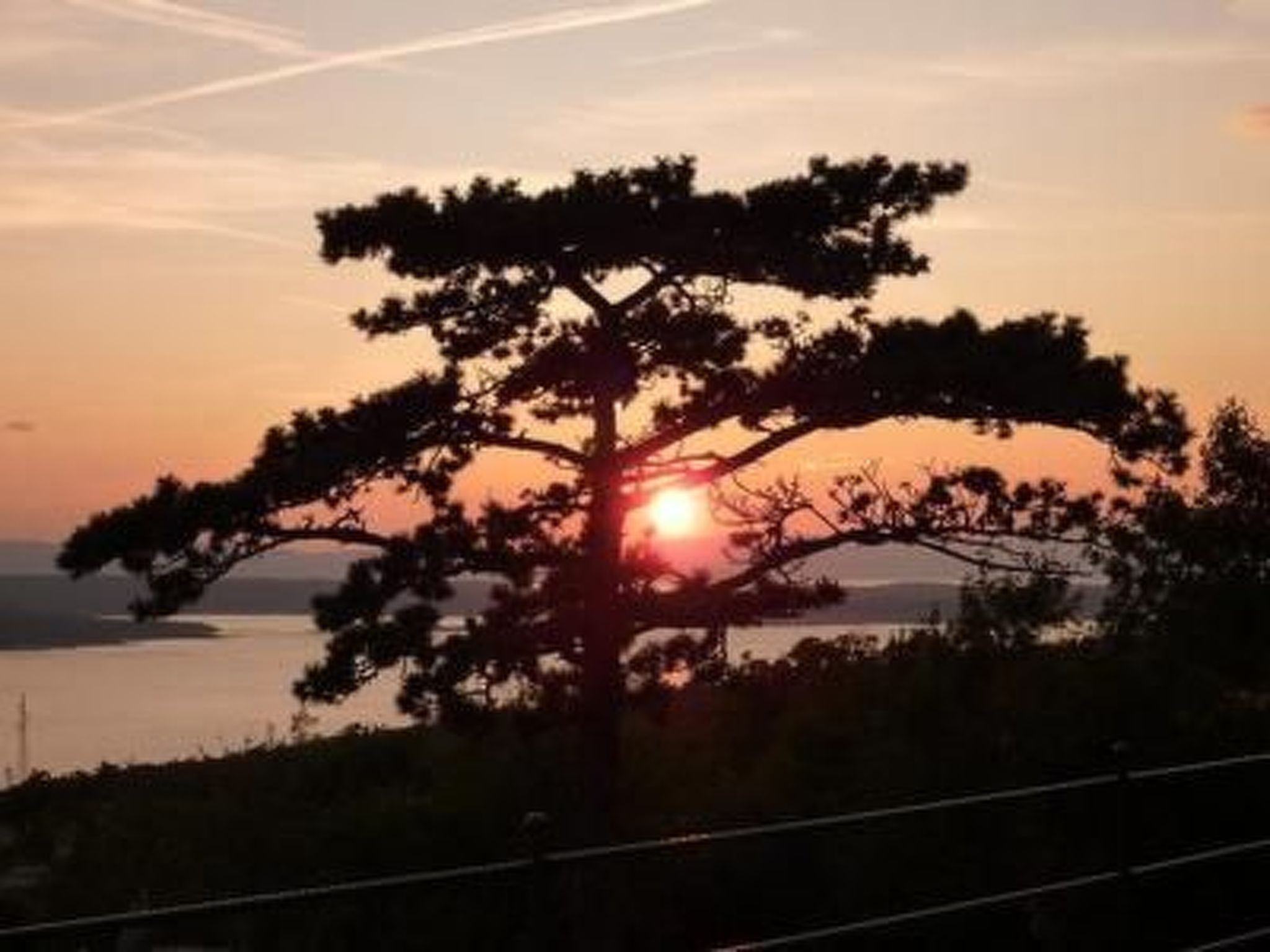 "Villa Ivanka" mit Blick auf das Wasser-Dedans