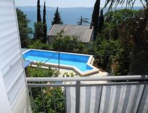 Vrijstaand vakantiehuis op 30 meter van zee met zwembad in Crikvenica - thumbnail 2