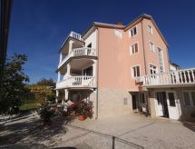 Wohnung für 4 Personen mit Balkon