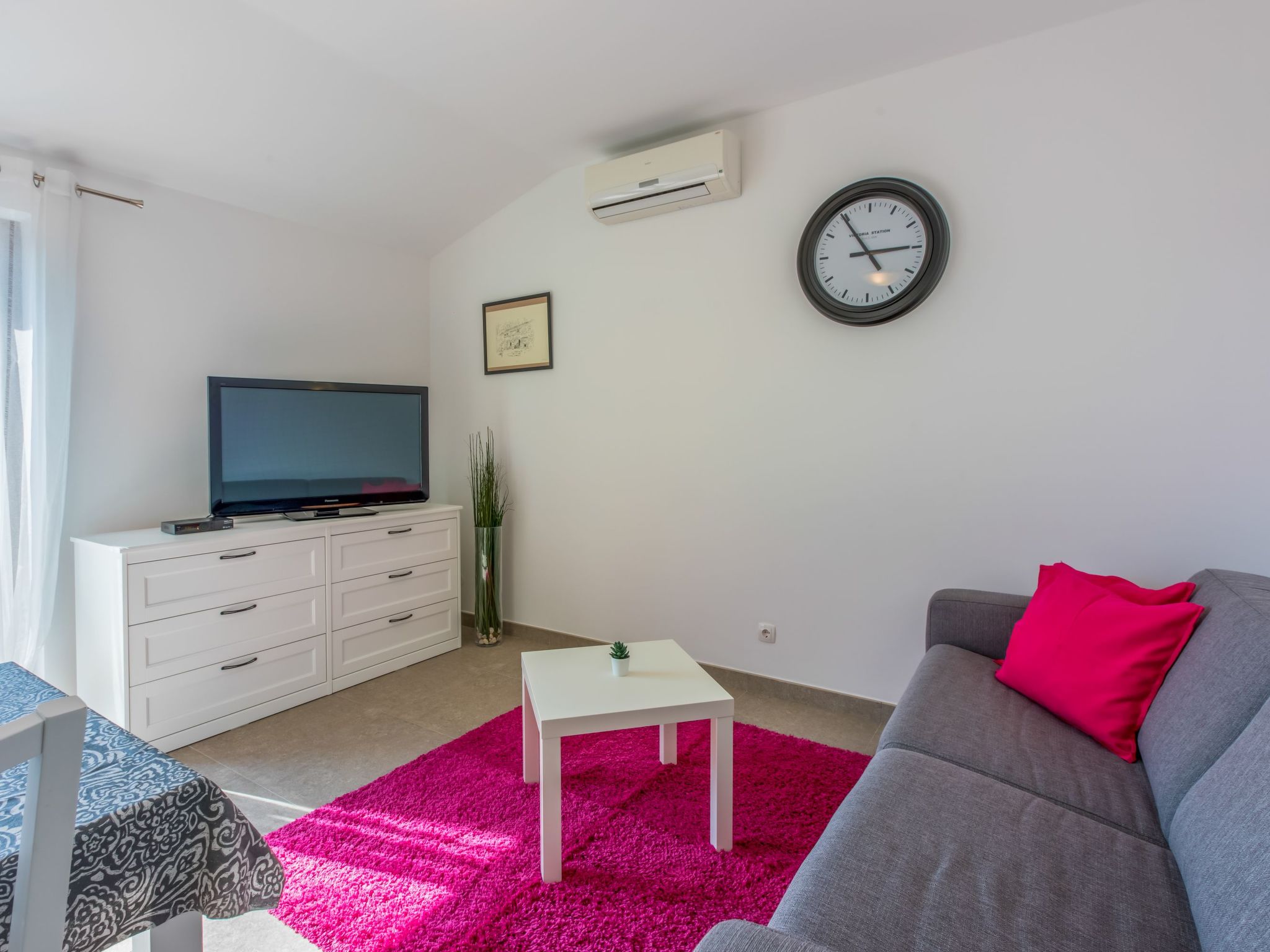 Wohnung mit Panoramablick aufs Meer-Drinnen