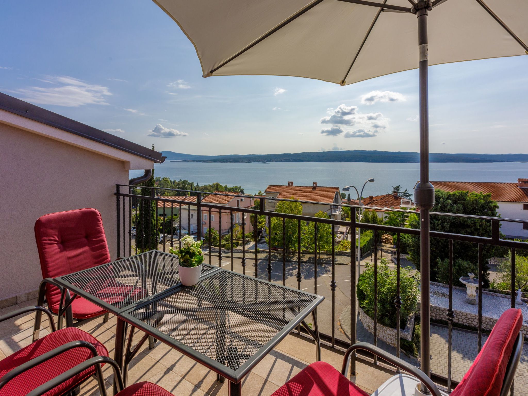 Wohnung mit Panoramablick aufs Meer-Drinnen