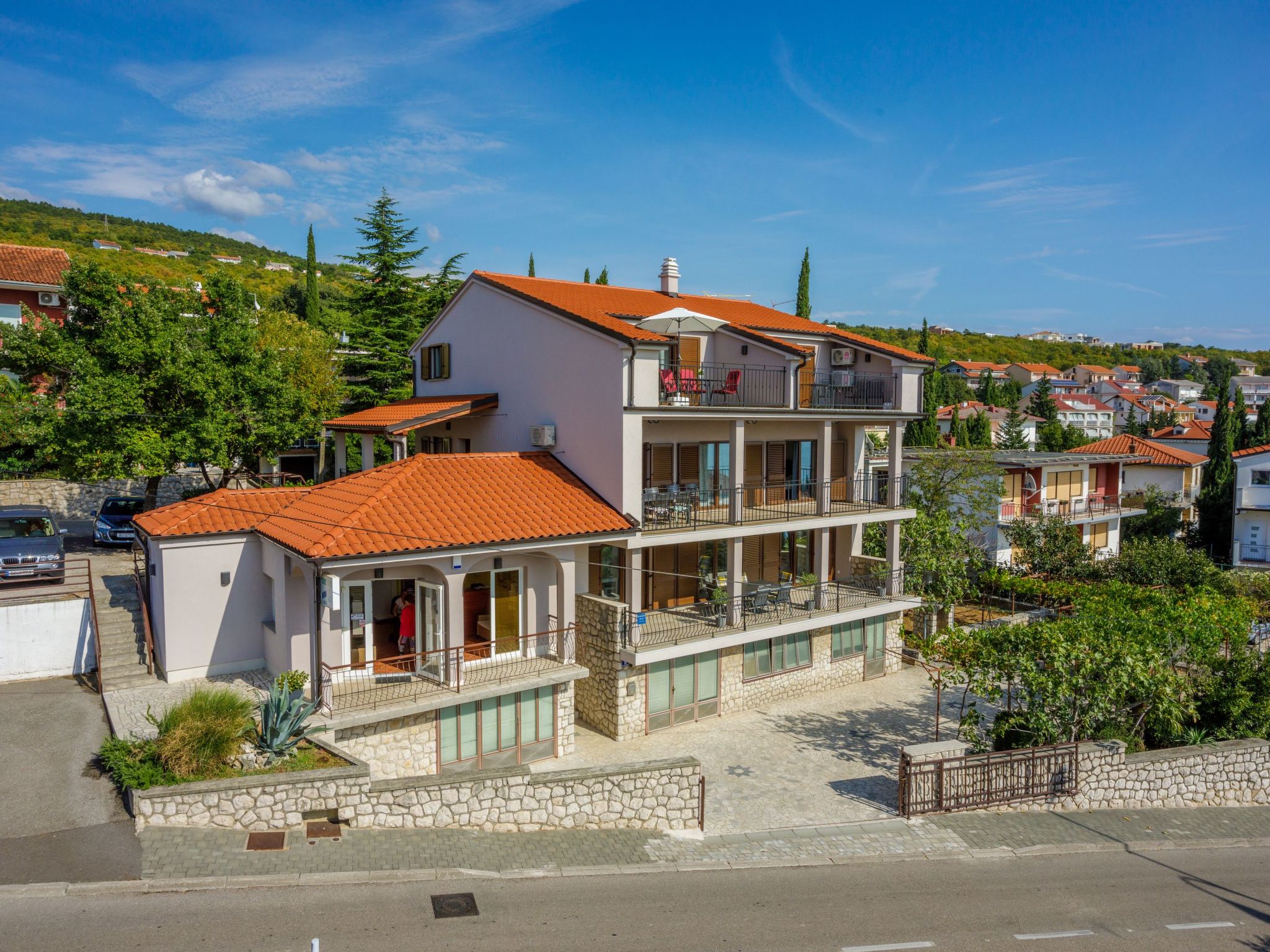 Wohnung mit Panoramablick aufs Meer-Drinnen