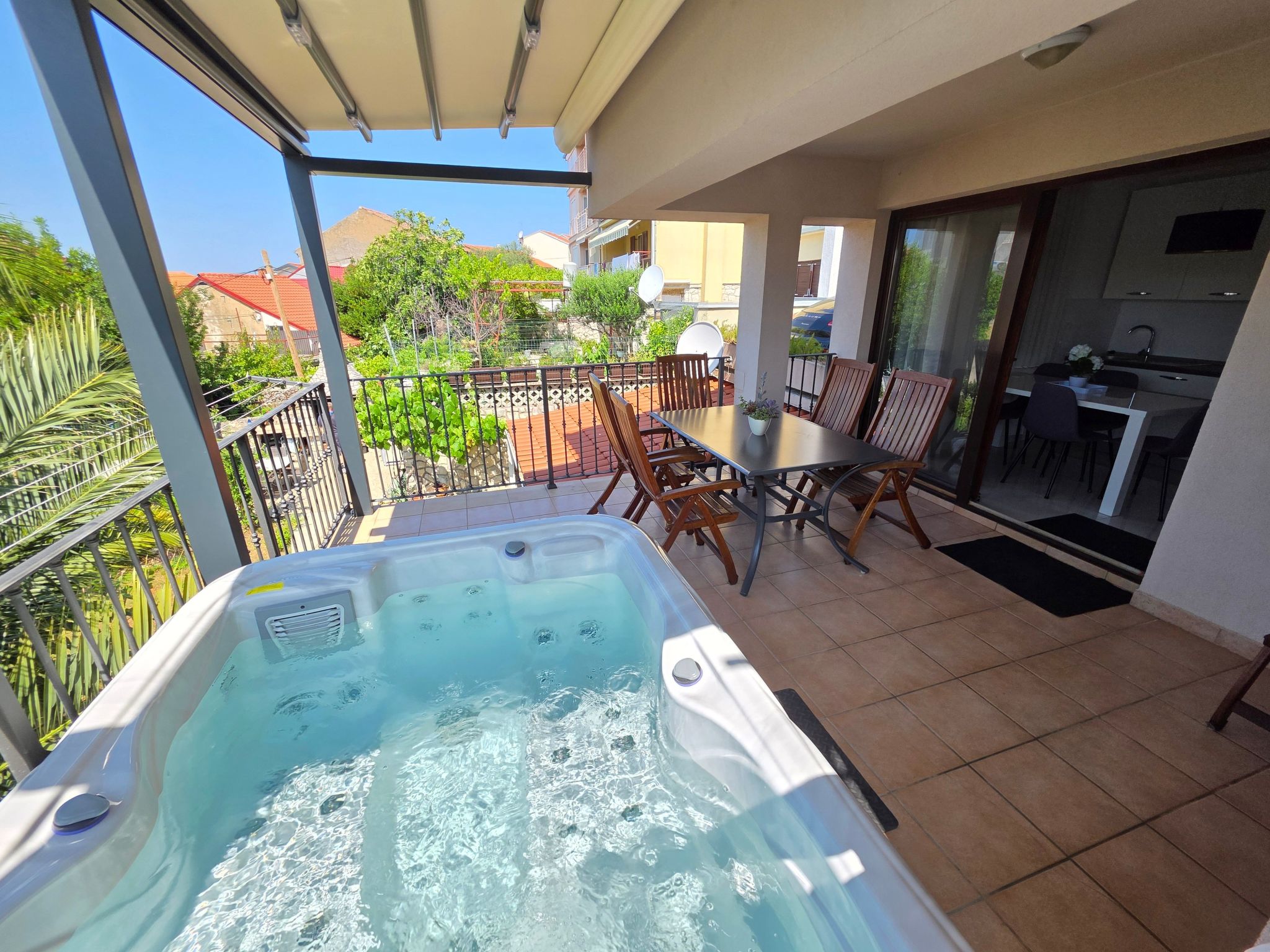 Wohnung für 6 Personen mit Jacuzzi-Binnen