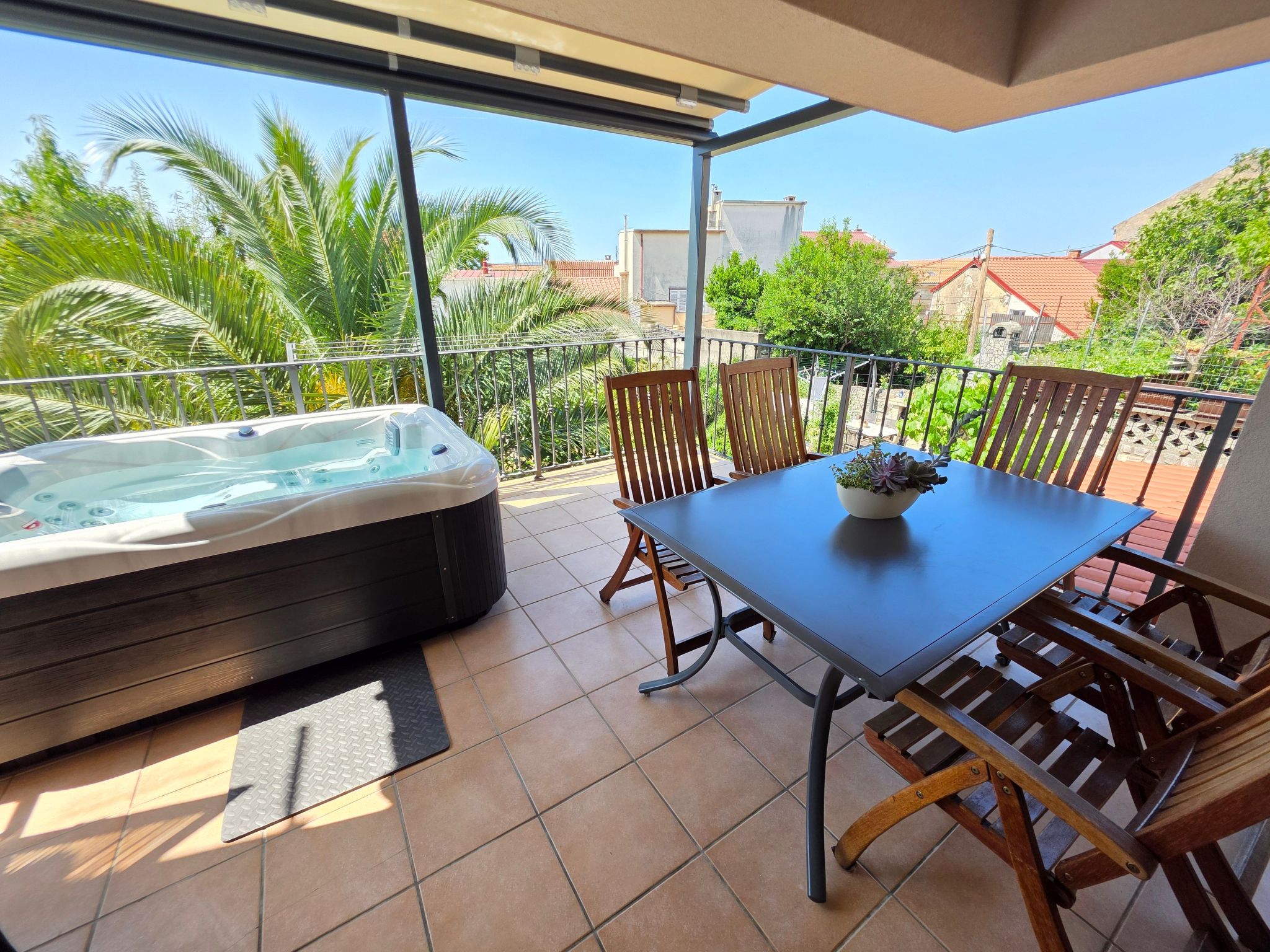 Wohnung für 6 Personen mit Jacuzzi-Binnen