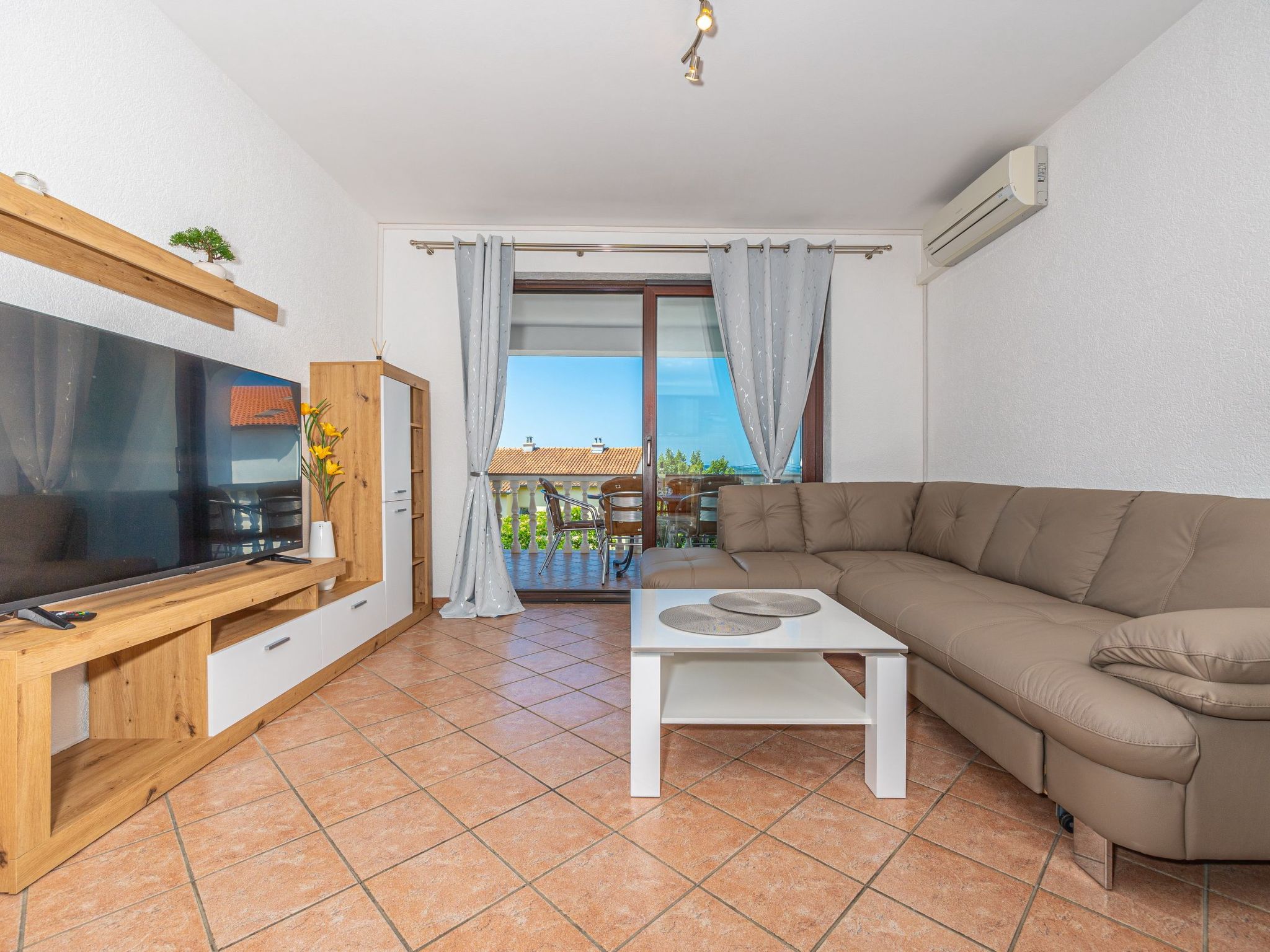 Photo of Apartments Lacic