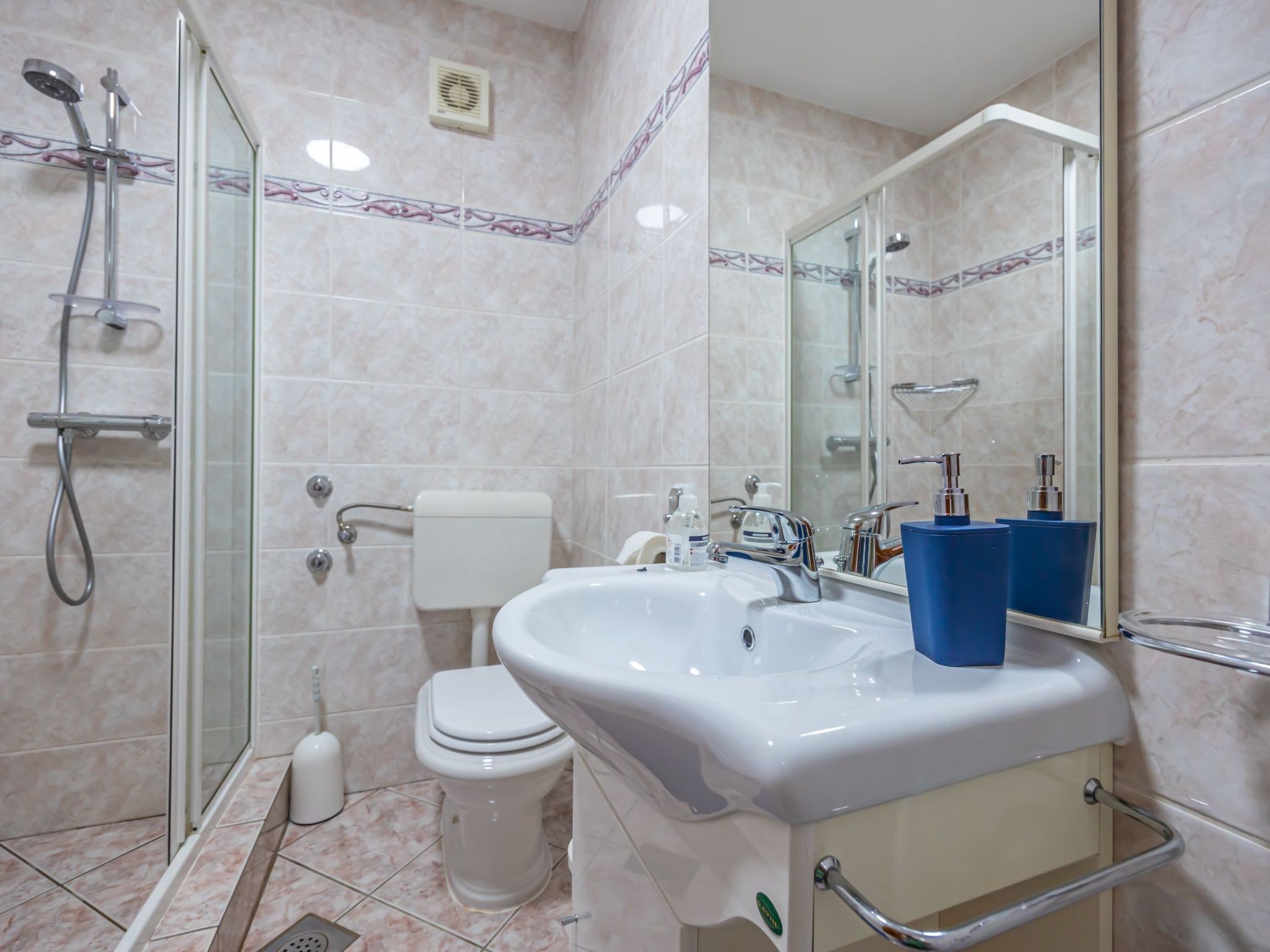 Photo of Apartments Lacic