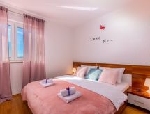 Appartement met balkon en zeezicht op 60 meter van het strand in Crikvenica - thumbnail 2
