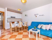 Appartement met balkon en zeezicht op 60 meter van het strand in Crikvenica - thumbnail 4