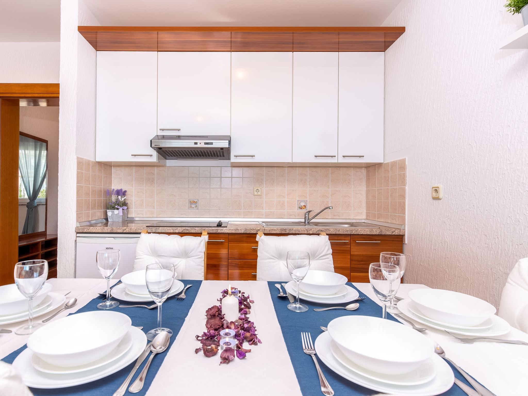 Wohnung mit Balkon und Meerblick-Inside