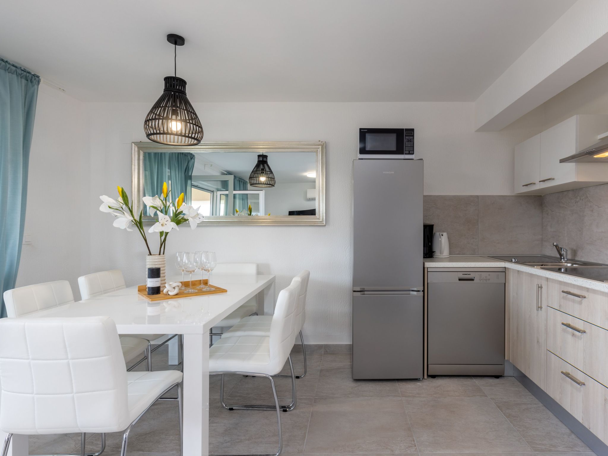 Modernes Apartment in Crikvenica mit Gemeinschaftspool