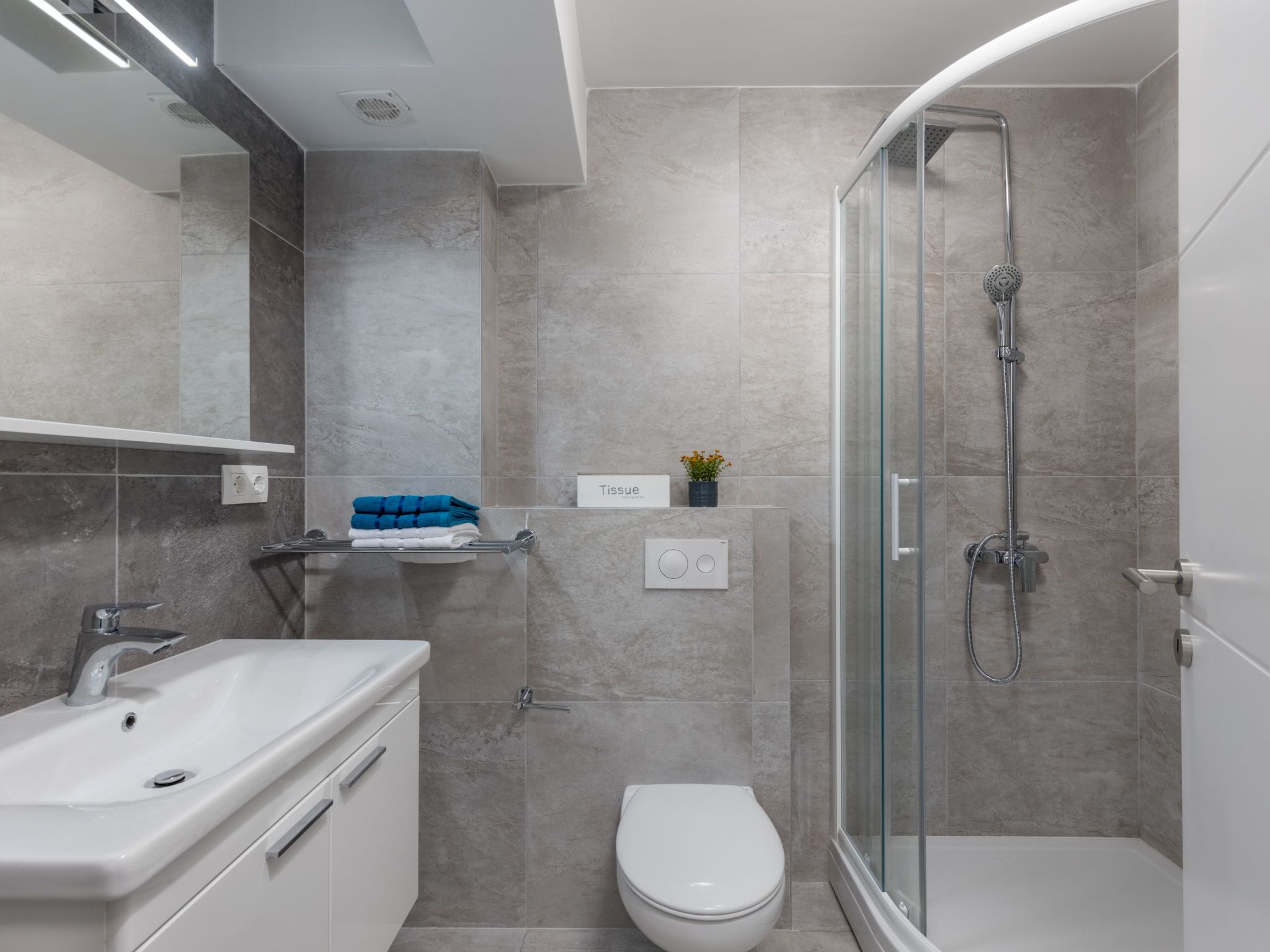 Modernes Apartment in Crikvenica mit Gemeinschaftspool-Image-tags.info