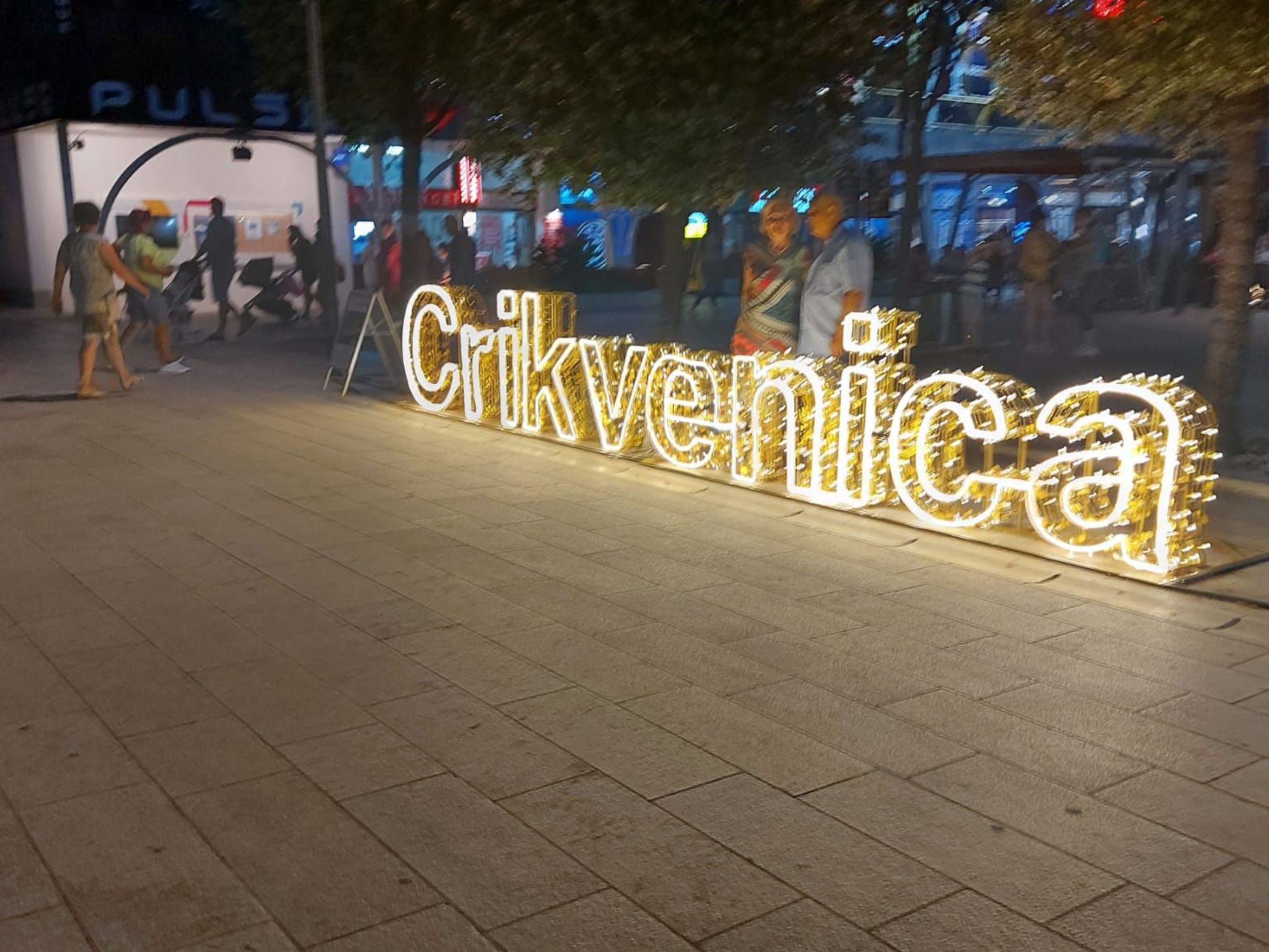 Photo of Modernes Apartment in Crikvenica mit Gemeinschaftspool