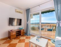 Appartement met balkon en zeezicht op 60 meter van het strand in Crikvenica - thumbnail 3