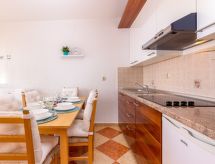 Appartement met balkon en zeezicht op 60 meter van het strand in Crikvenica - thumbnail 4