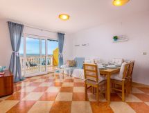 Appartement met balkon en zeezicht op 60 meter van het strand in Crikvenica - thumbnail 5
