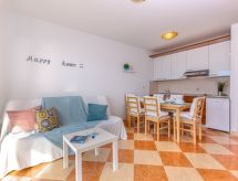Appartement met balkon en zeezicht op 60 meter van het strand in Crikvenica - thumbnail 6