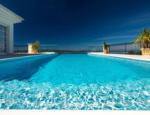 Villa Vespera: Luxe vrijstaande villa met privé-zwembad op 500m van zee - thumbnail 1