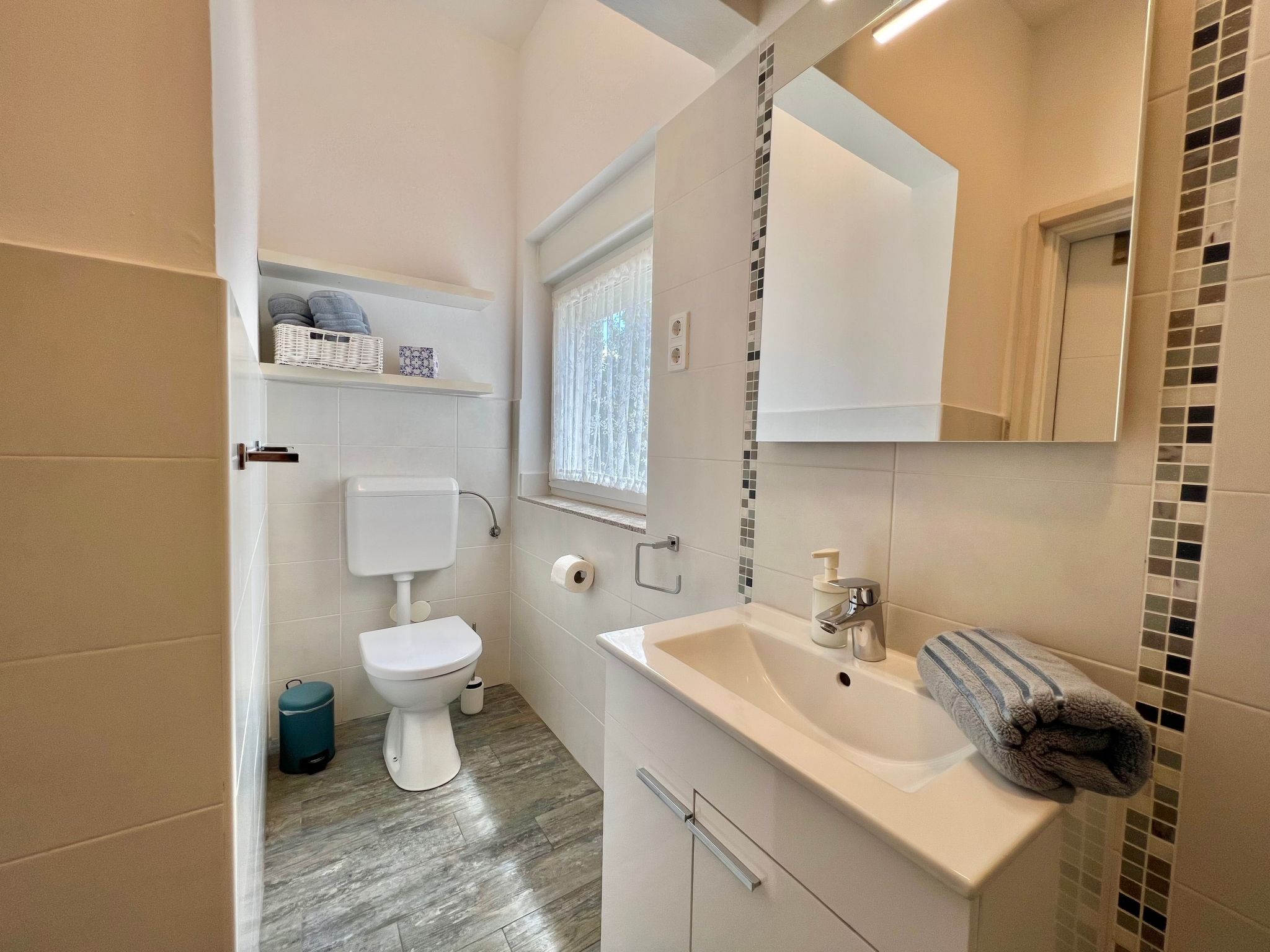 Wohnung Jasmin 2-Drinnen