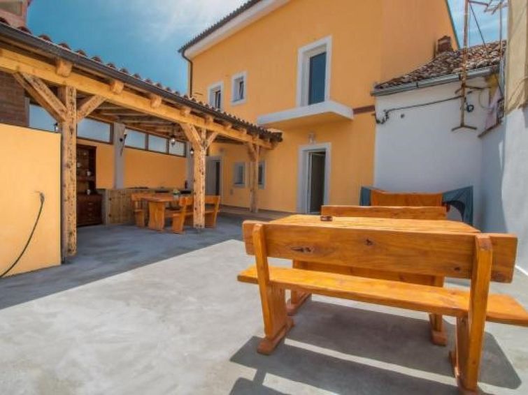 Wohnung In Crikvenica Mit Grill Und Terrasse - Crikvenica