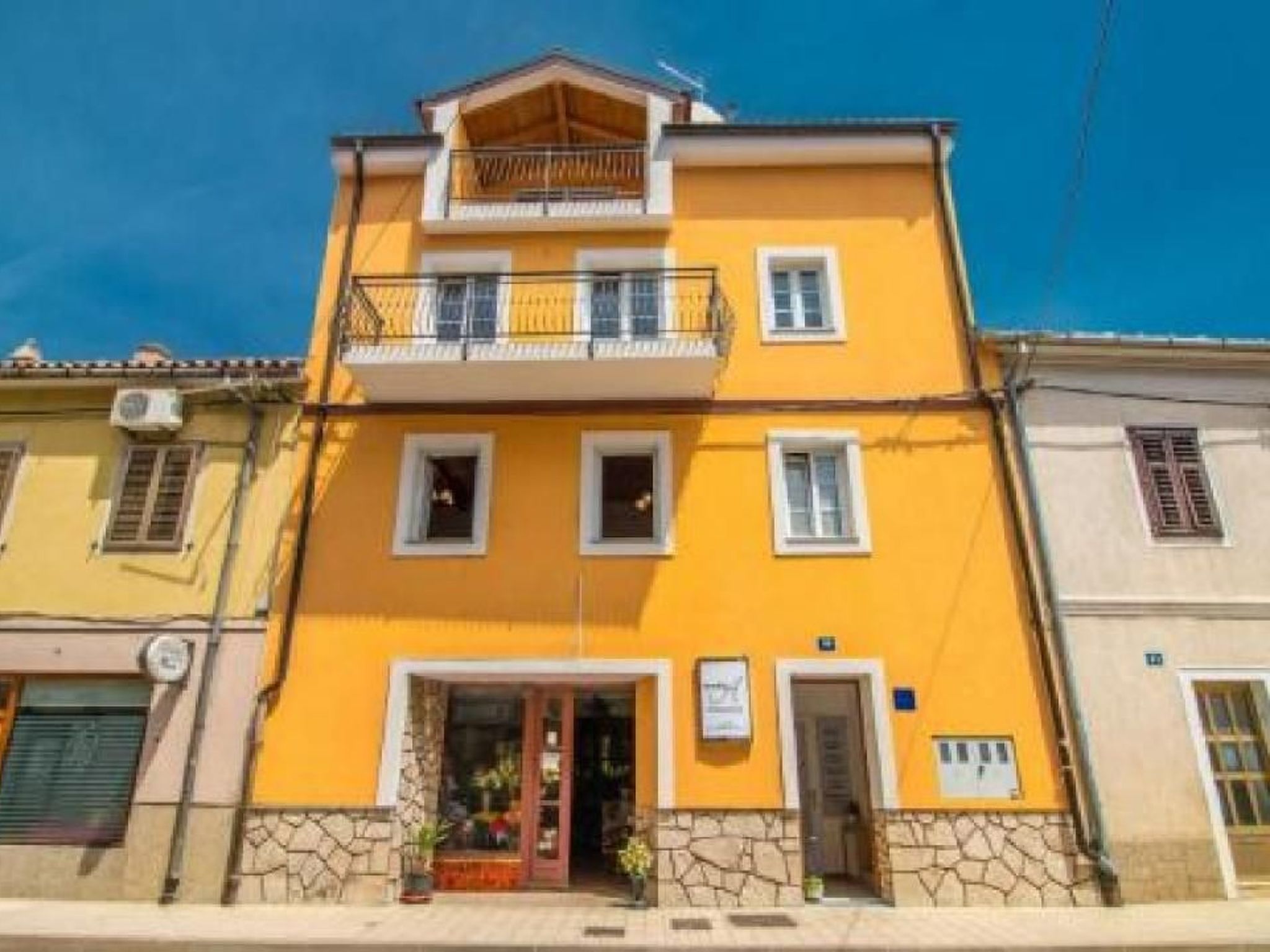 Wohnung in Crikvenica mit Grill und Terrasse-Outside