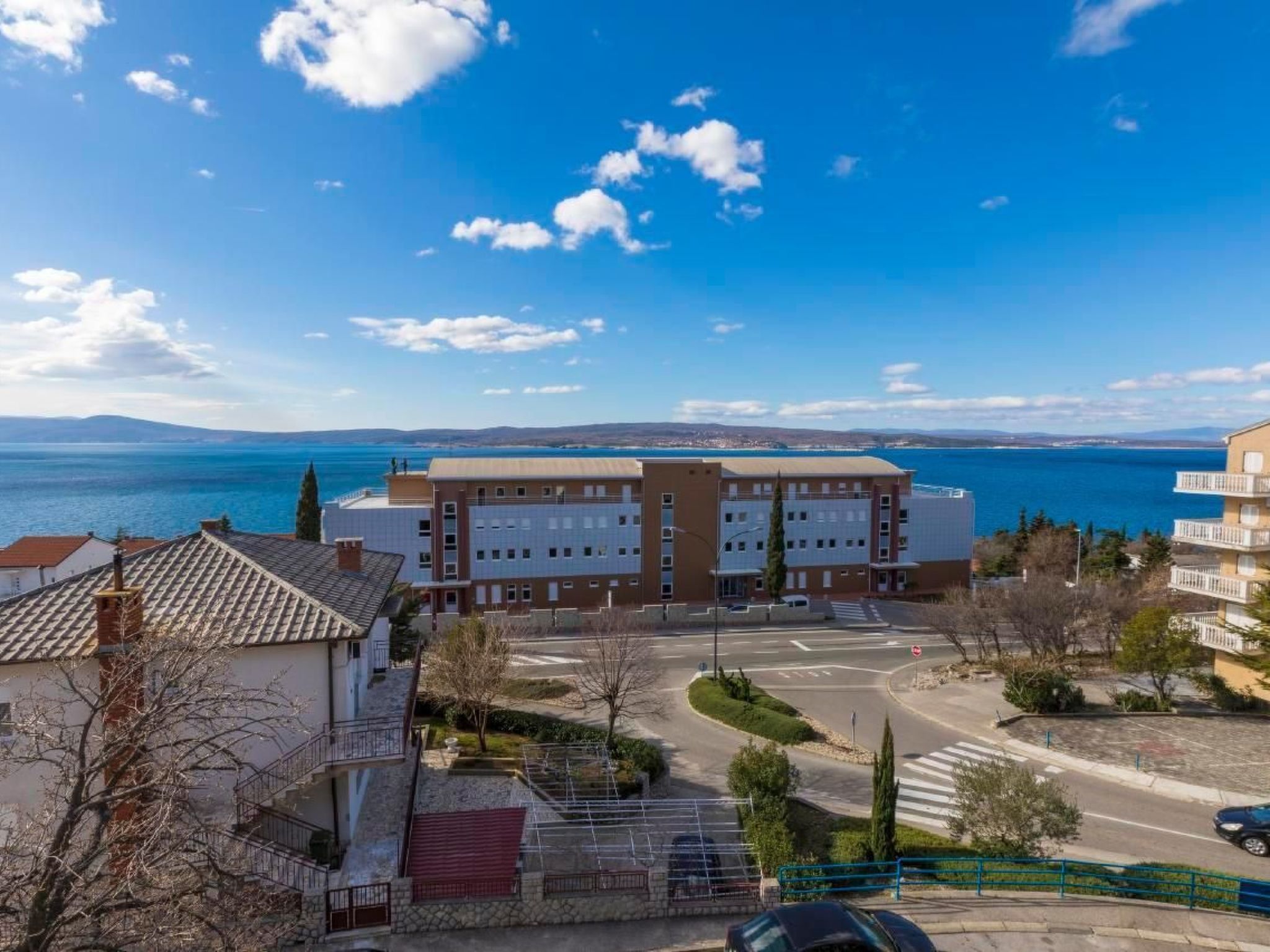 Wohnung in Crikvenica mit Möbliertem Balkon-Image-tags.info