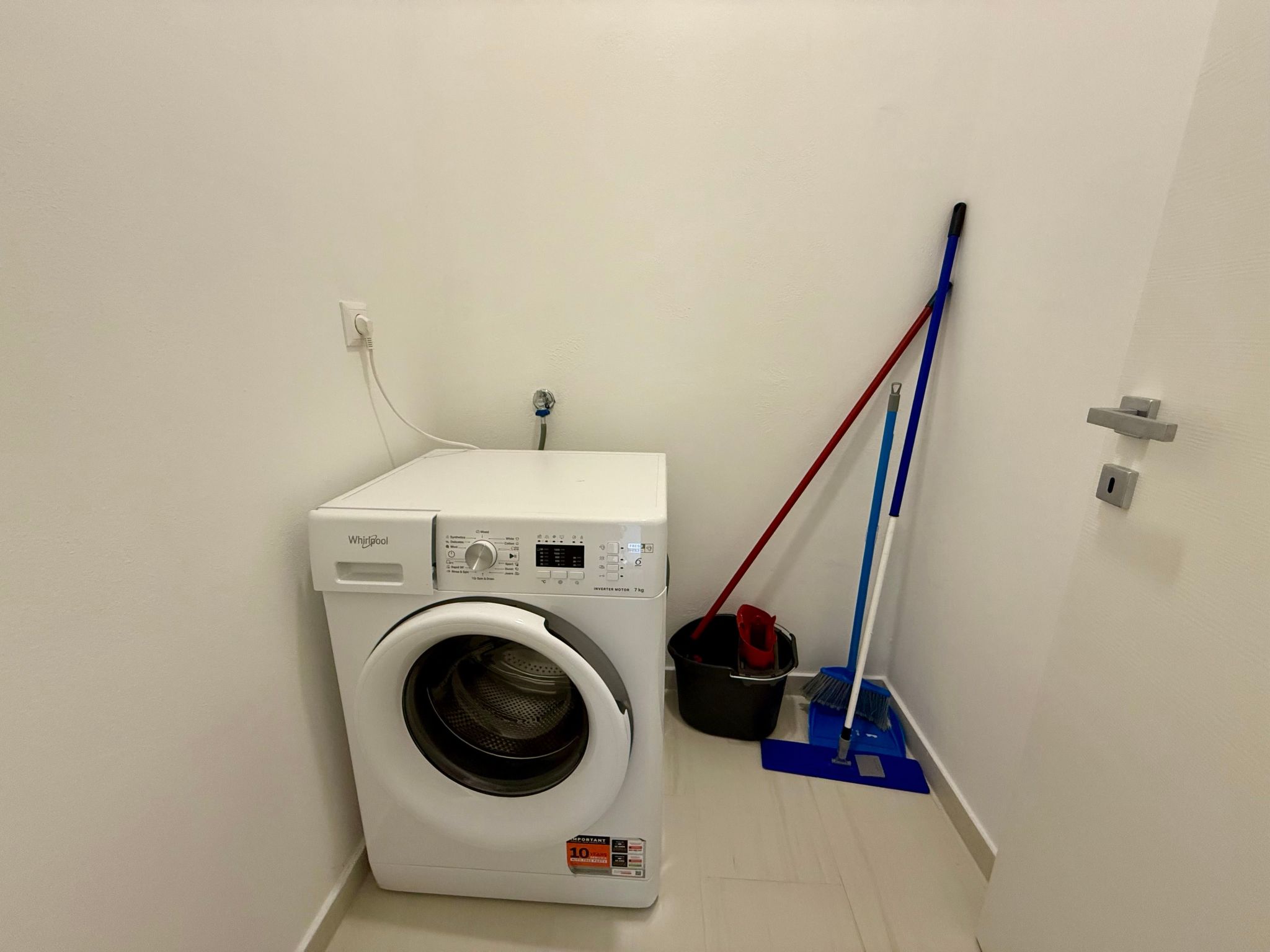 Schöne moderne Villa v-Binnen