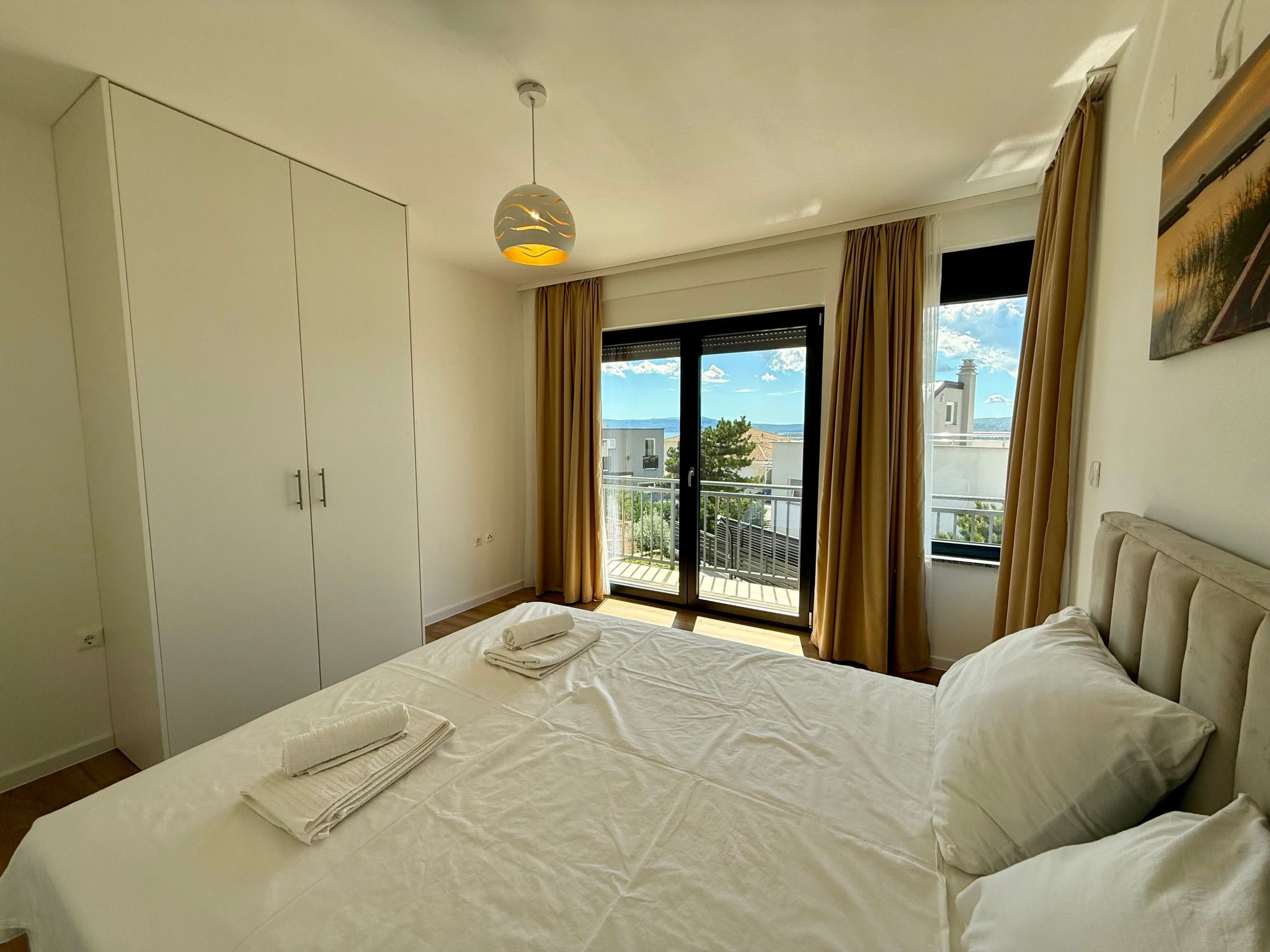 Schöne moderne Villa v-Binnen