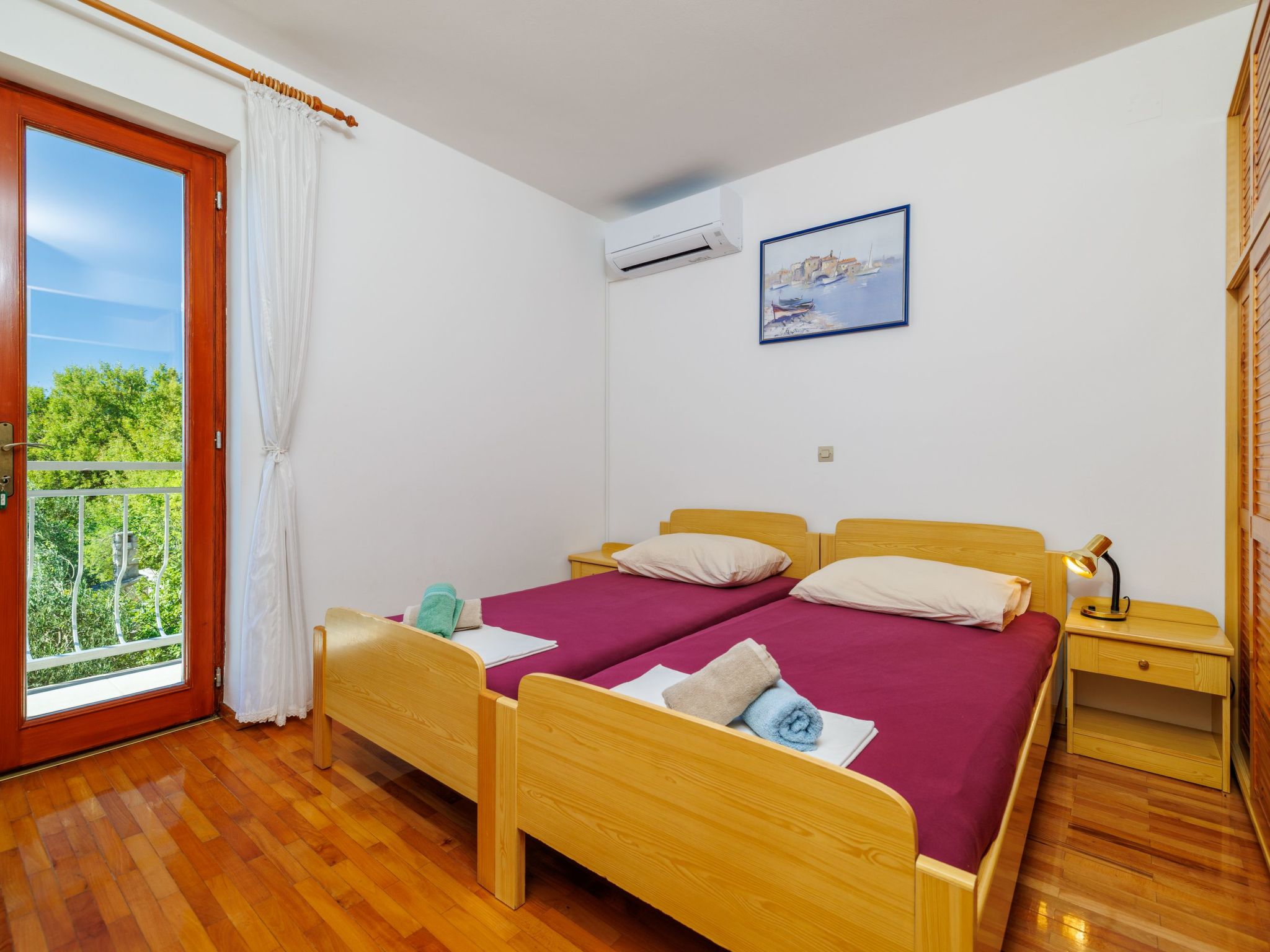 Mistral1-Image-tags.info