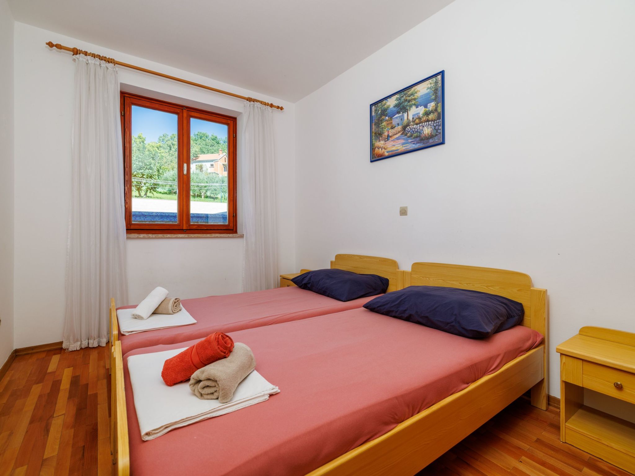 Mistral1-Image-tags.info