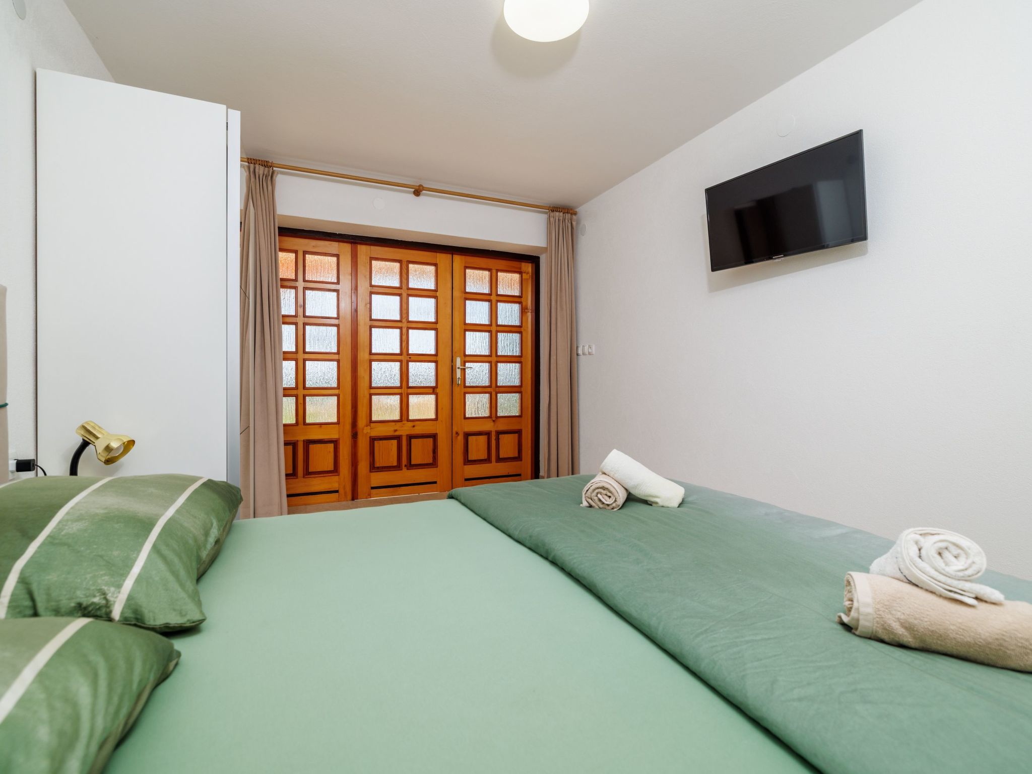 Mistral1-Image-tags.info