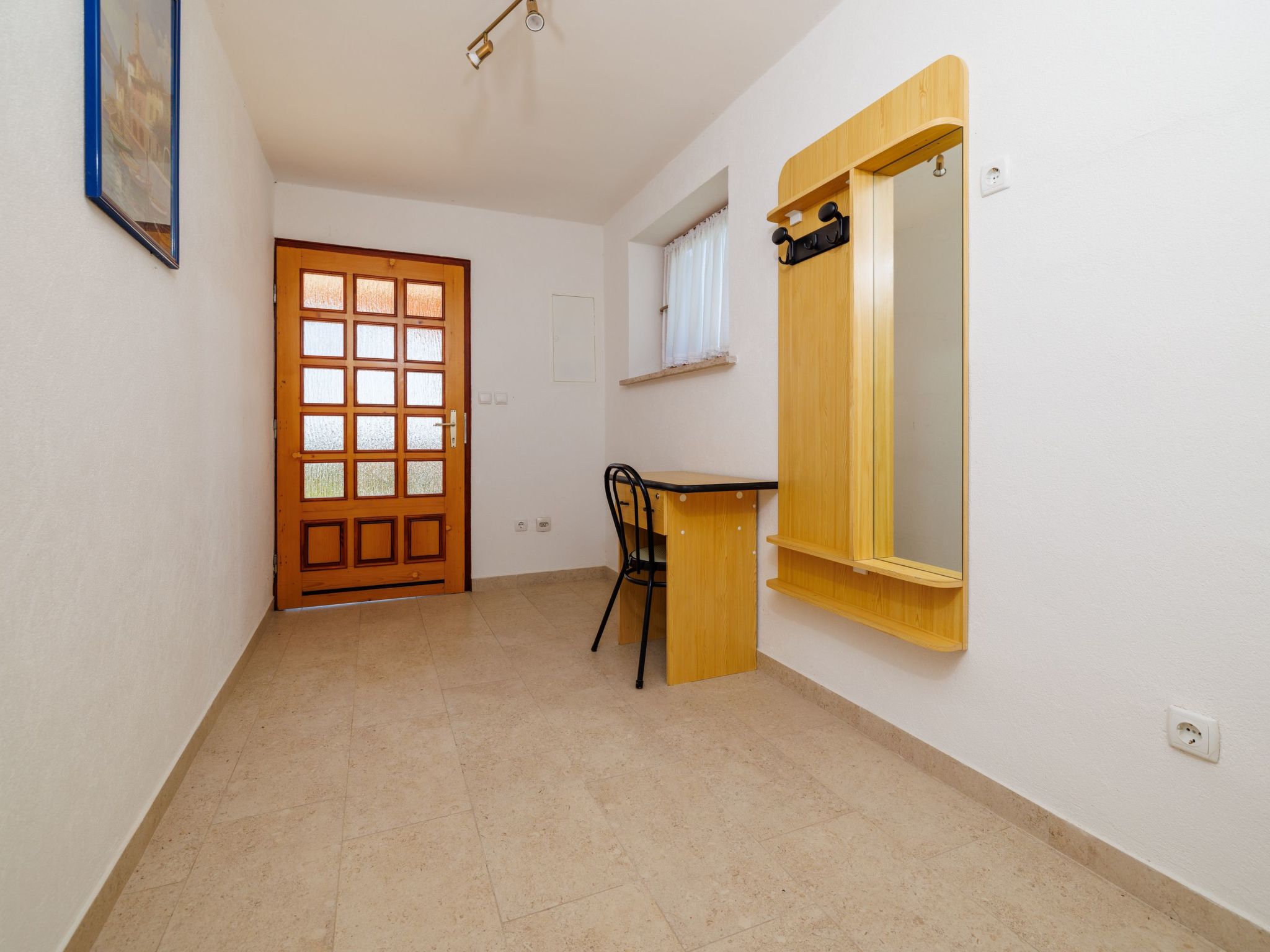 Mistral1-Image-tags.info