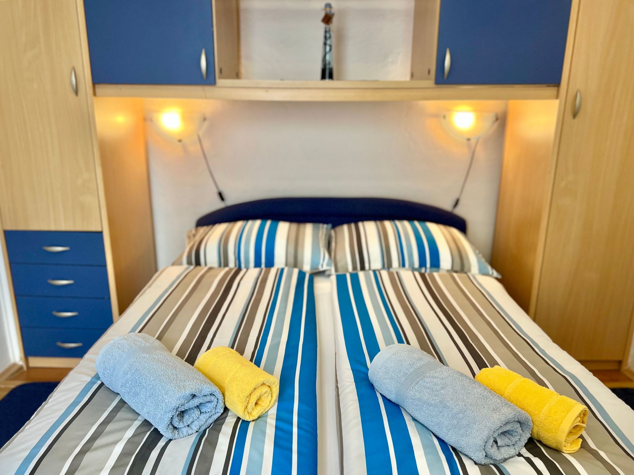 Mit eigenem Garten und Grill-Dedans