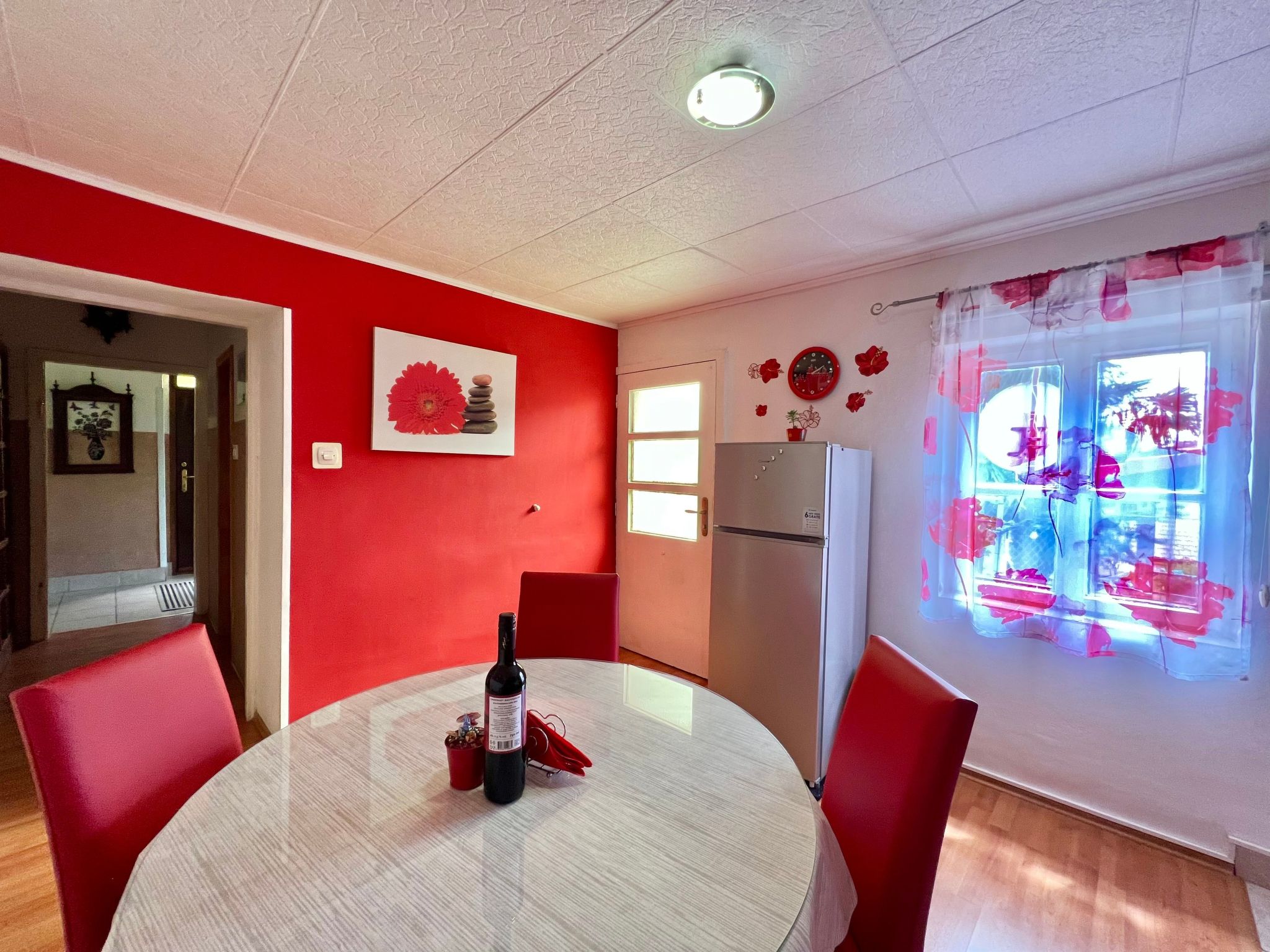 Photo of mit eigenem Garten und Grill