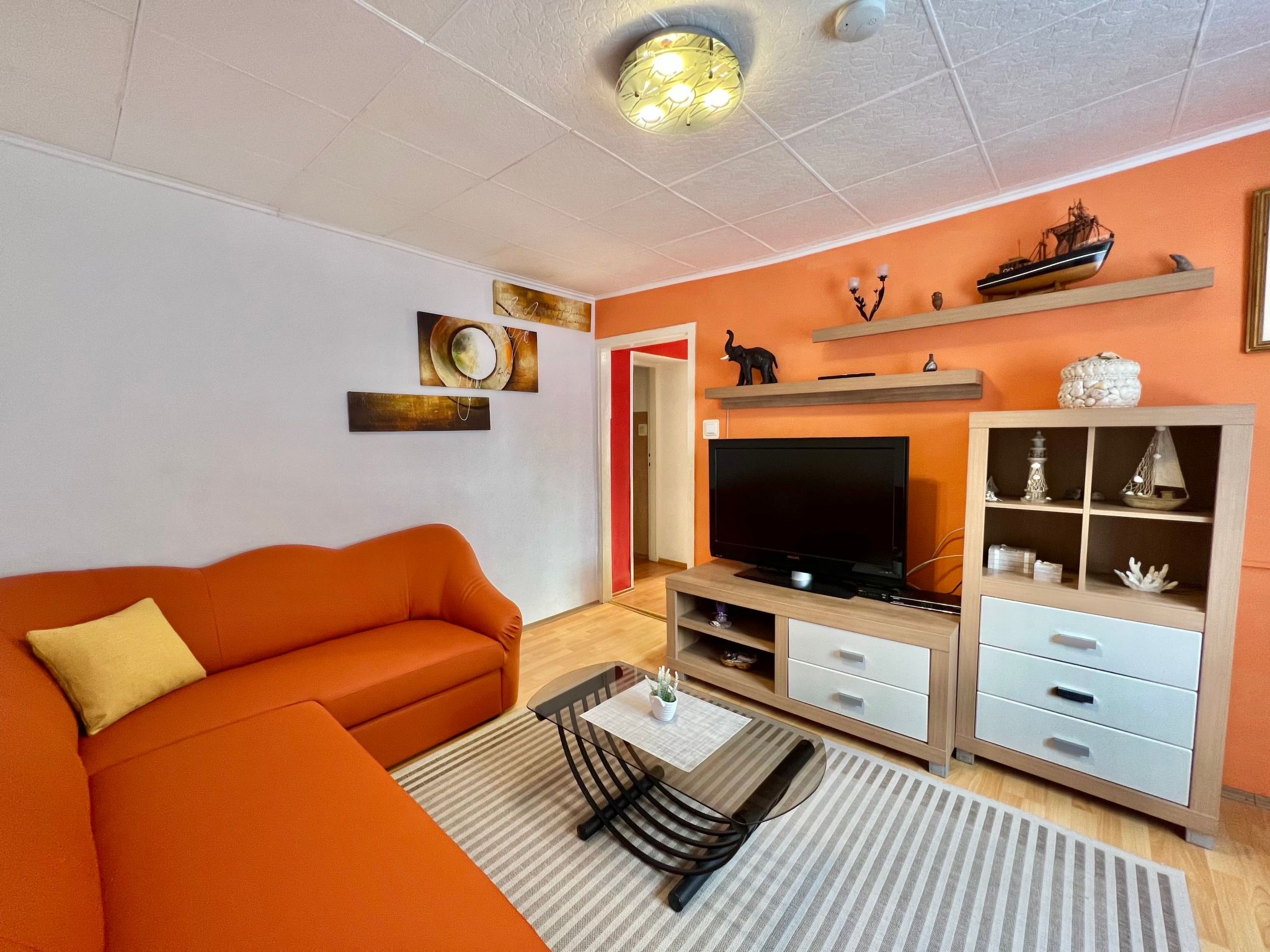 Photo of mit eigenem Garten und Grill