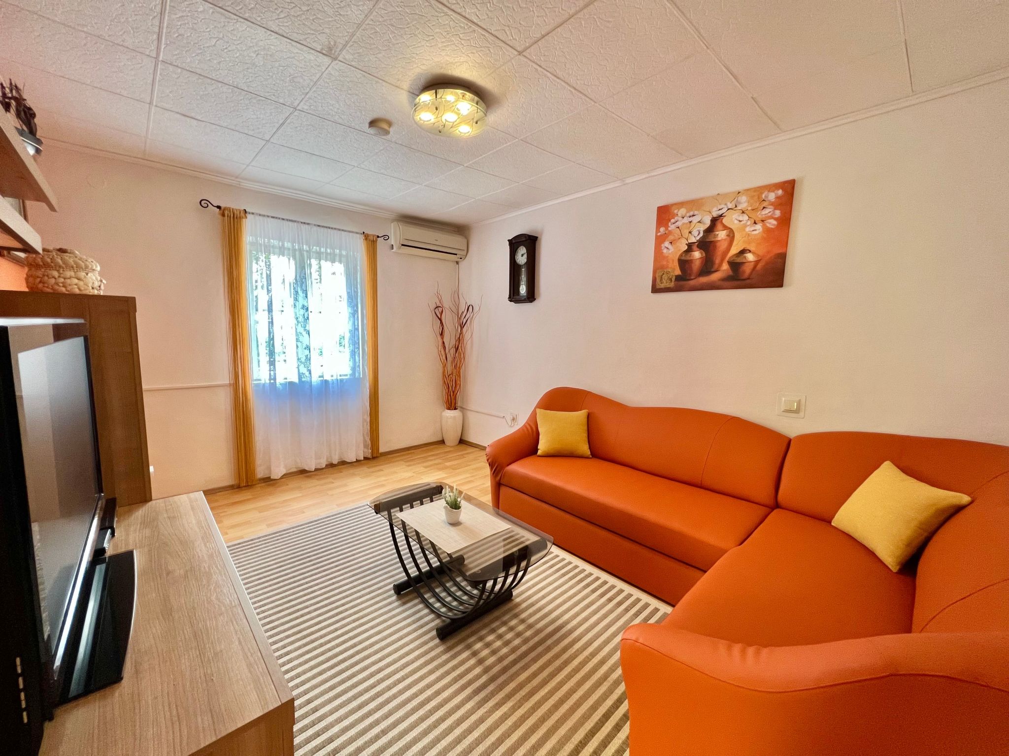 Photo of mit eigenem Garten und Grill