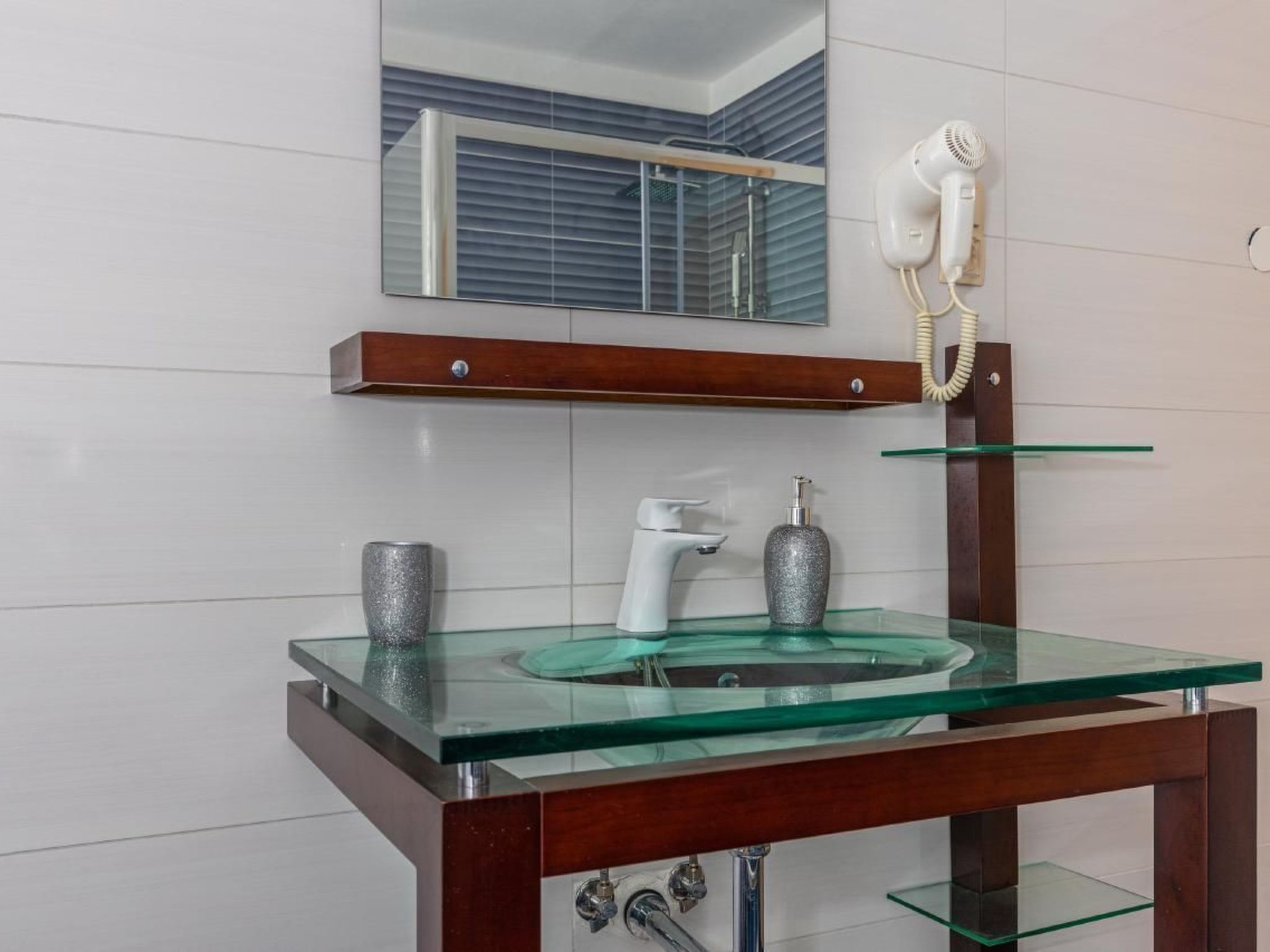 Nette Ferienwohnung in Crikvenica mit Grill und Strand in der Nähe-Drinnen