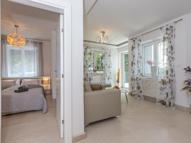 Apartment Emilia