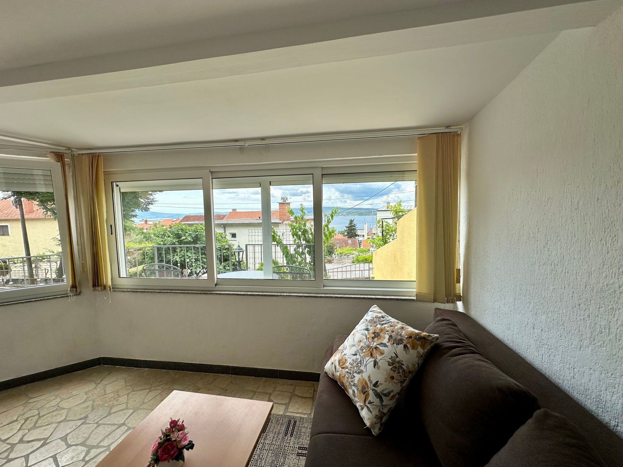 Apartment Car-Drinnen