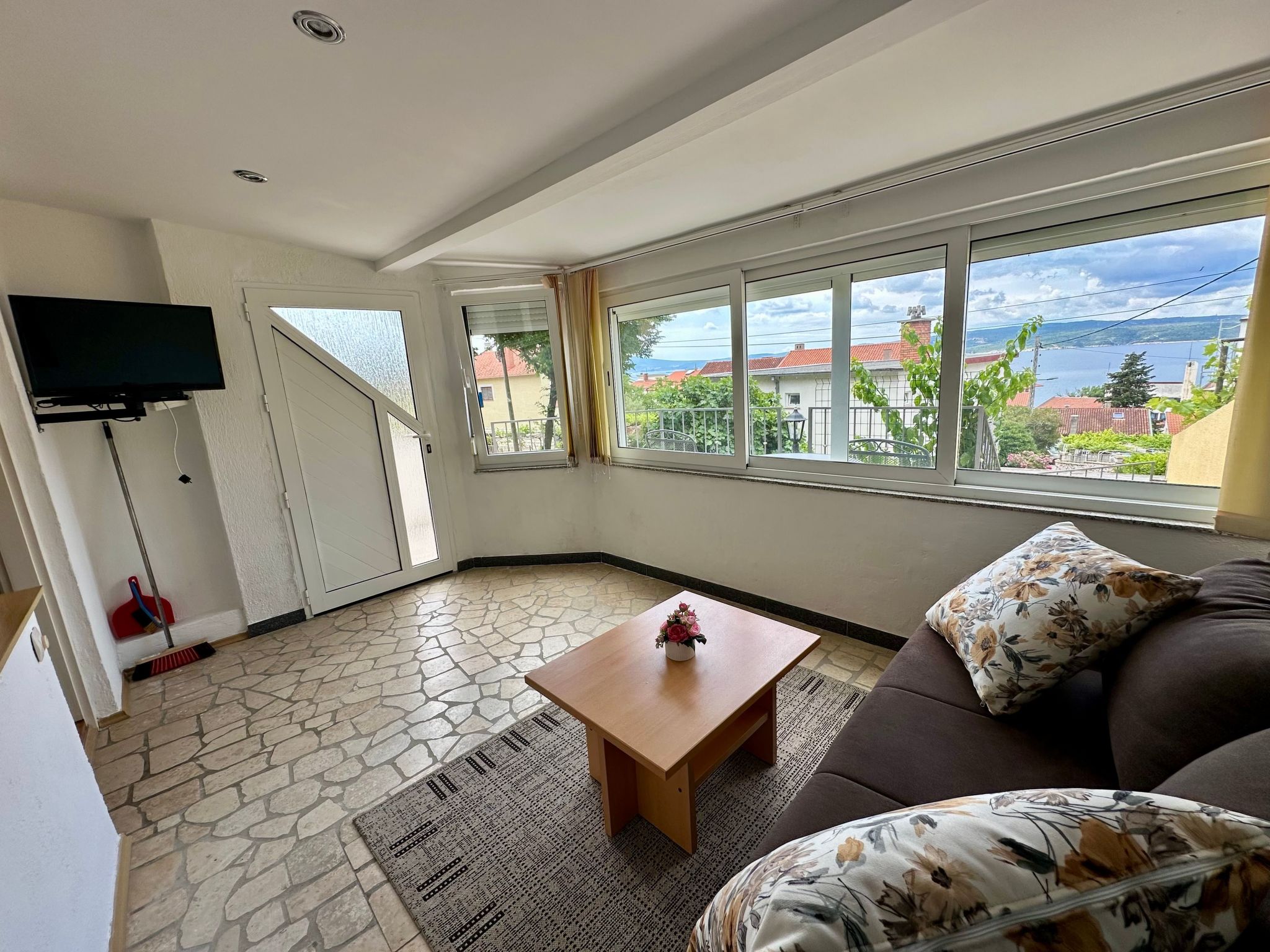 Apartment Car-Drinnen