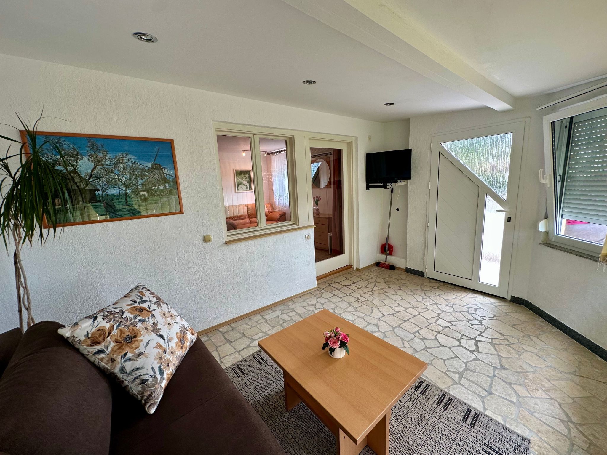 Apartment Car-Drinnen