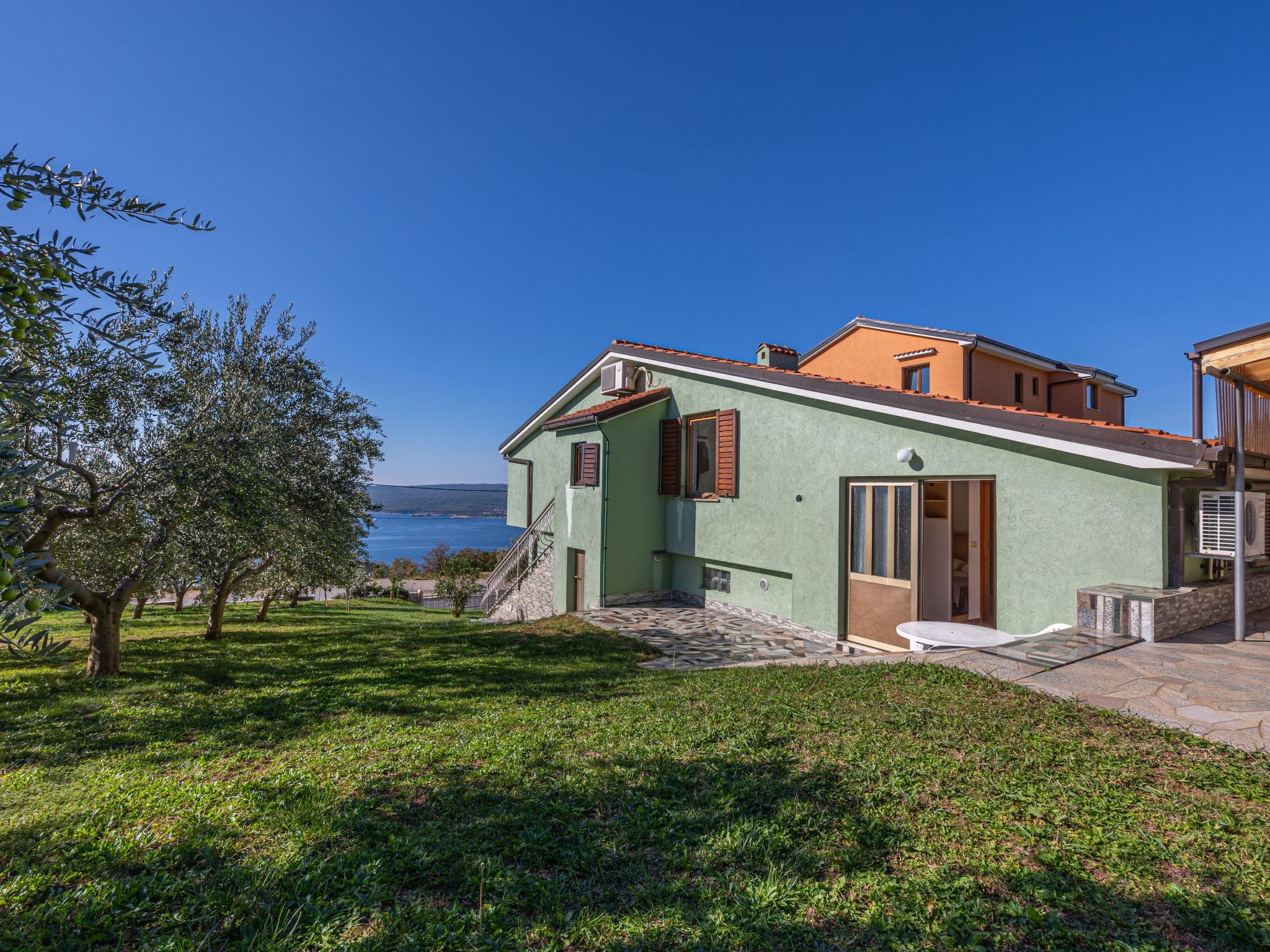 Appartement in Crikvenica mit Großem Garten-Image-tags.info