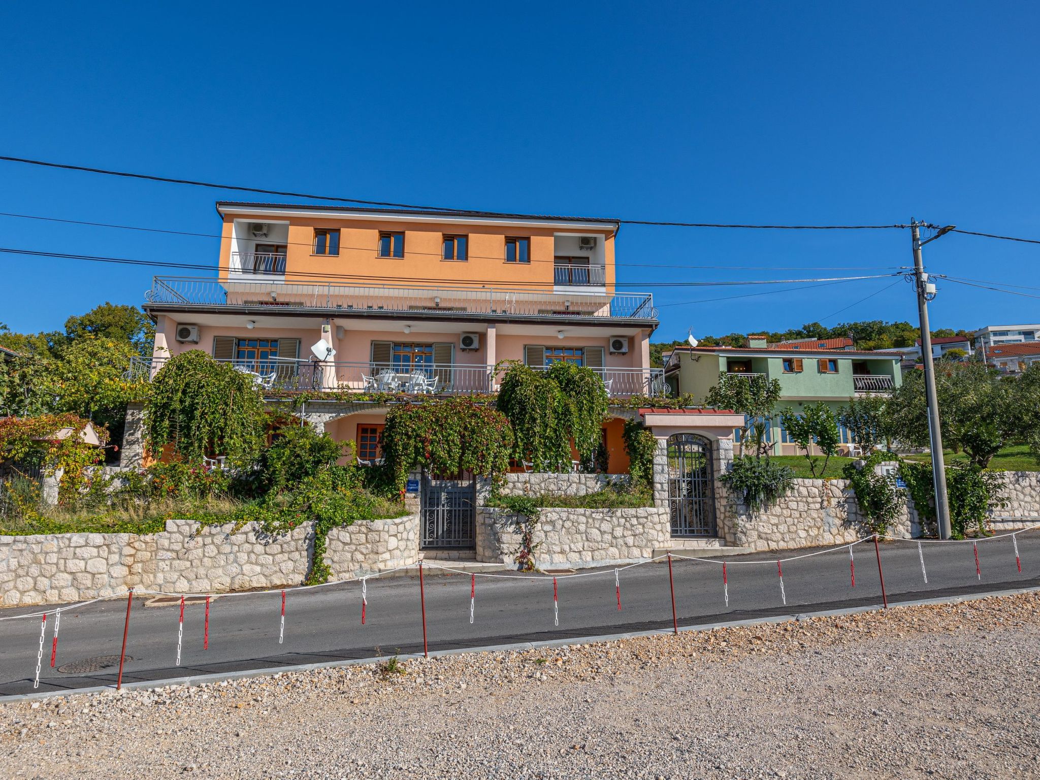 Appartement in Crikvenica mit Großem Garten-Image-tags.info