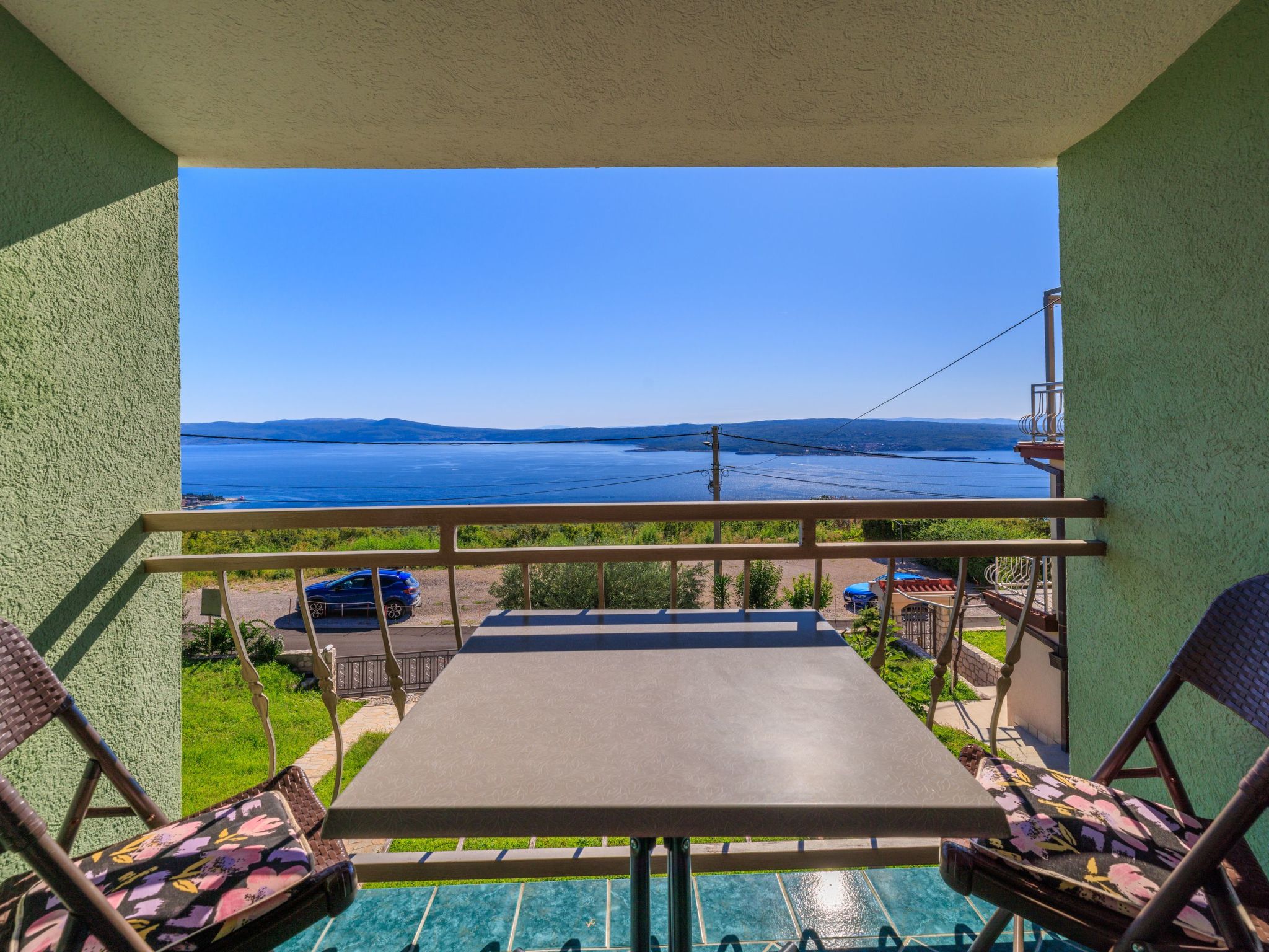 Mistral4-Image-tags.info