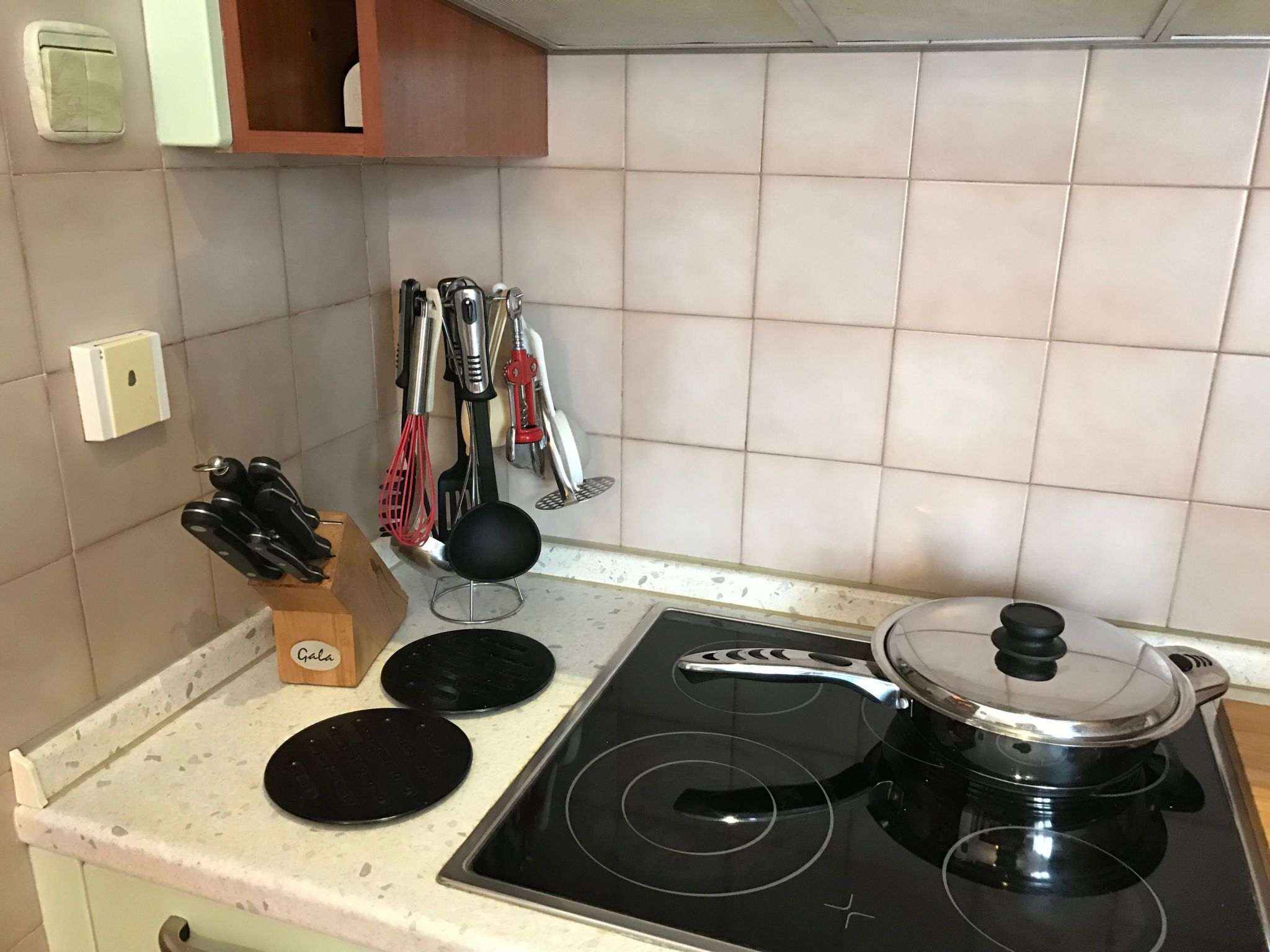 "Luxuswohnung"-Binnen